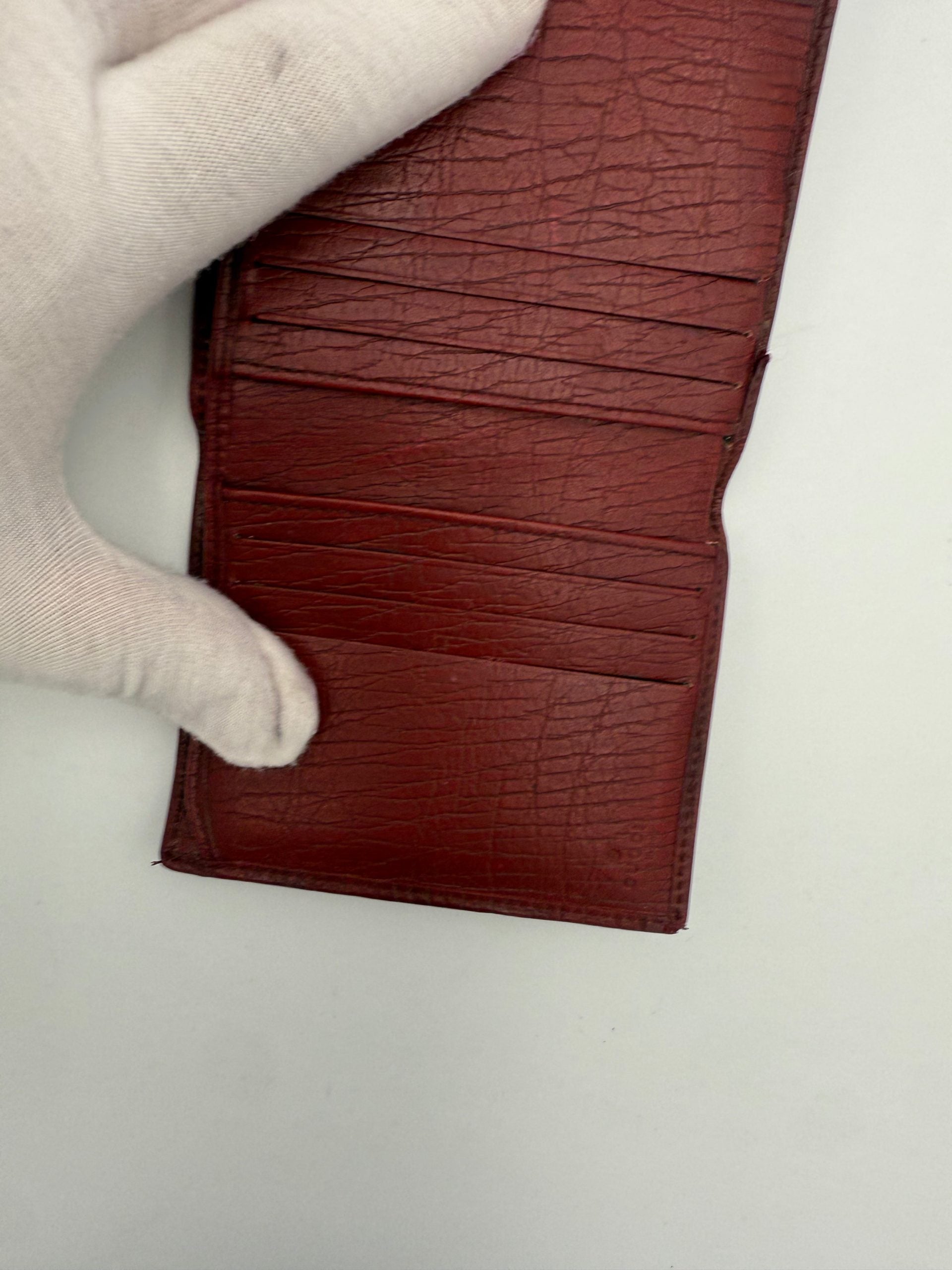 Gucci GUCCI GG Canvas Compact Wallet