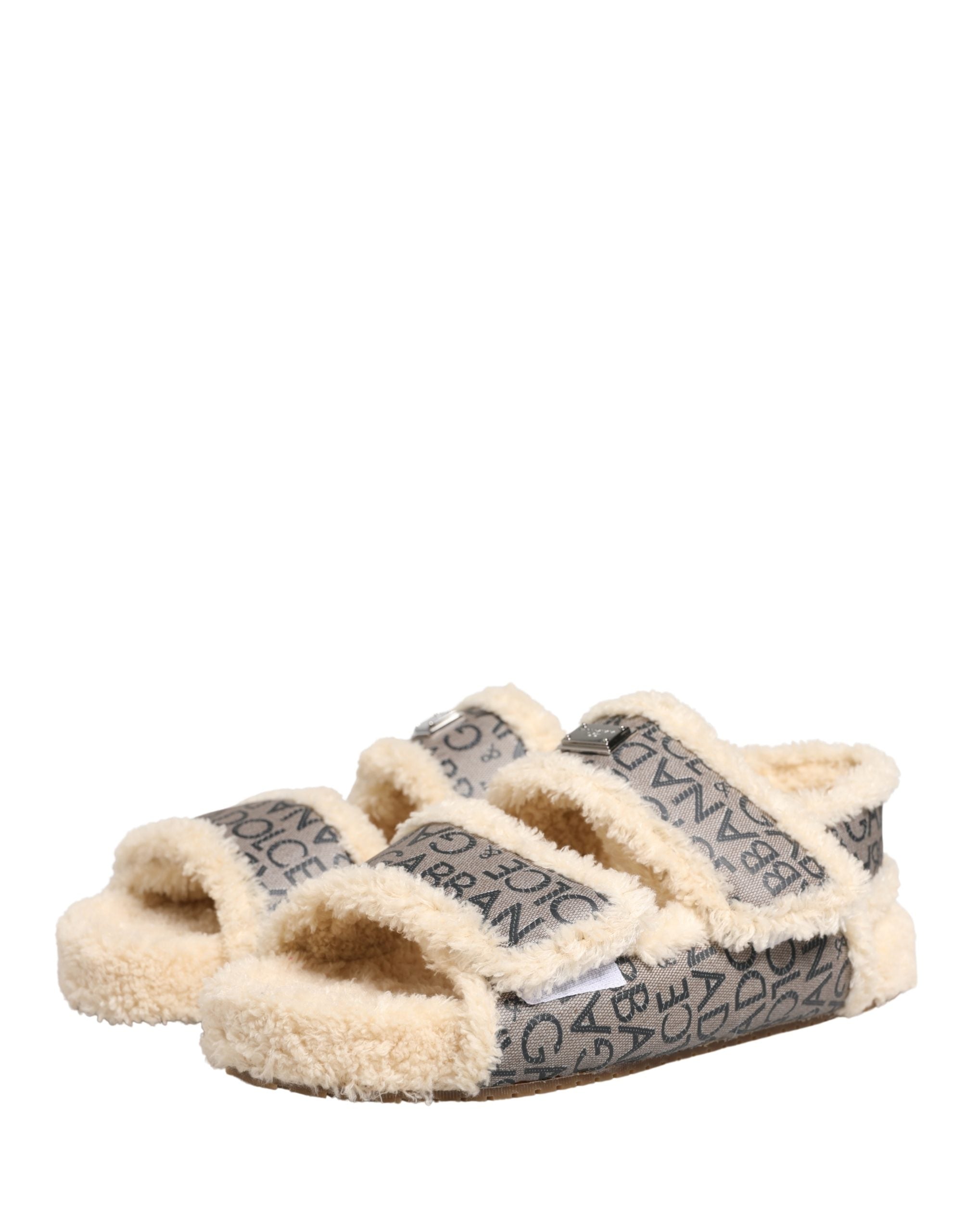 Dolce & Gabbana Beige Kunstpelz Logo Print Flache Sandalen Schuhe