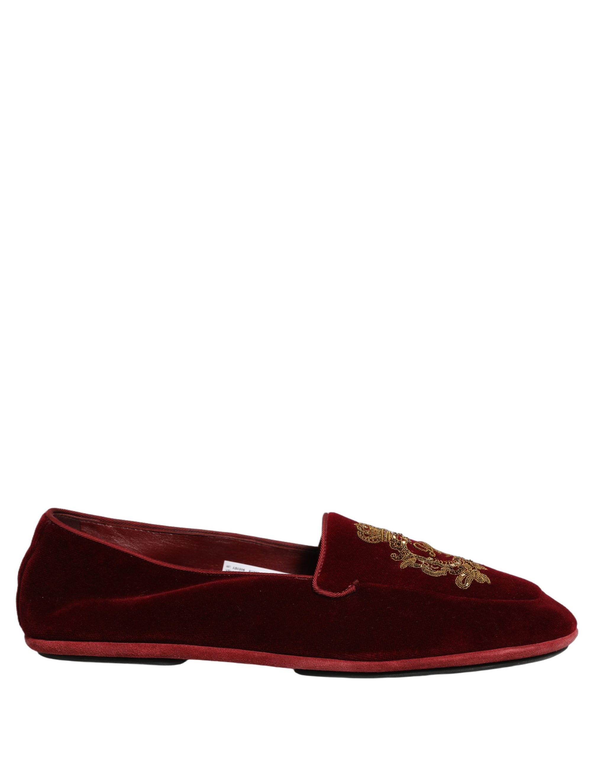 Dolce & Gabbana Bordeauxrote Samt Loafer mit Kronenstickerei