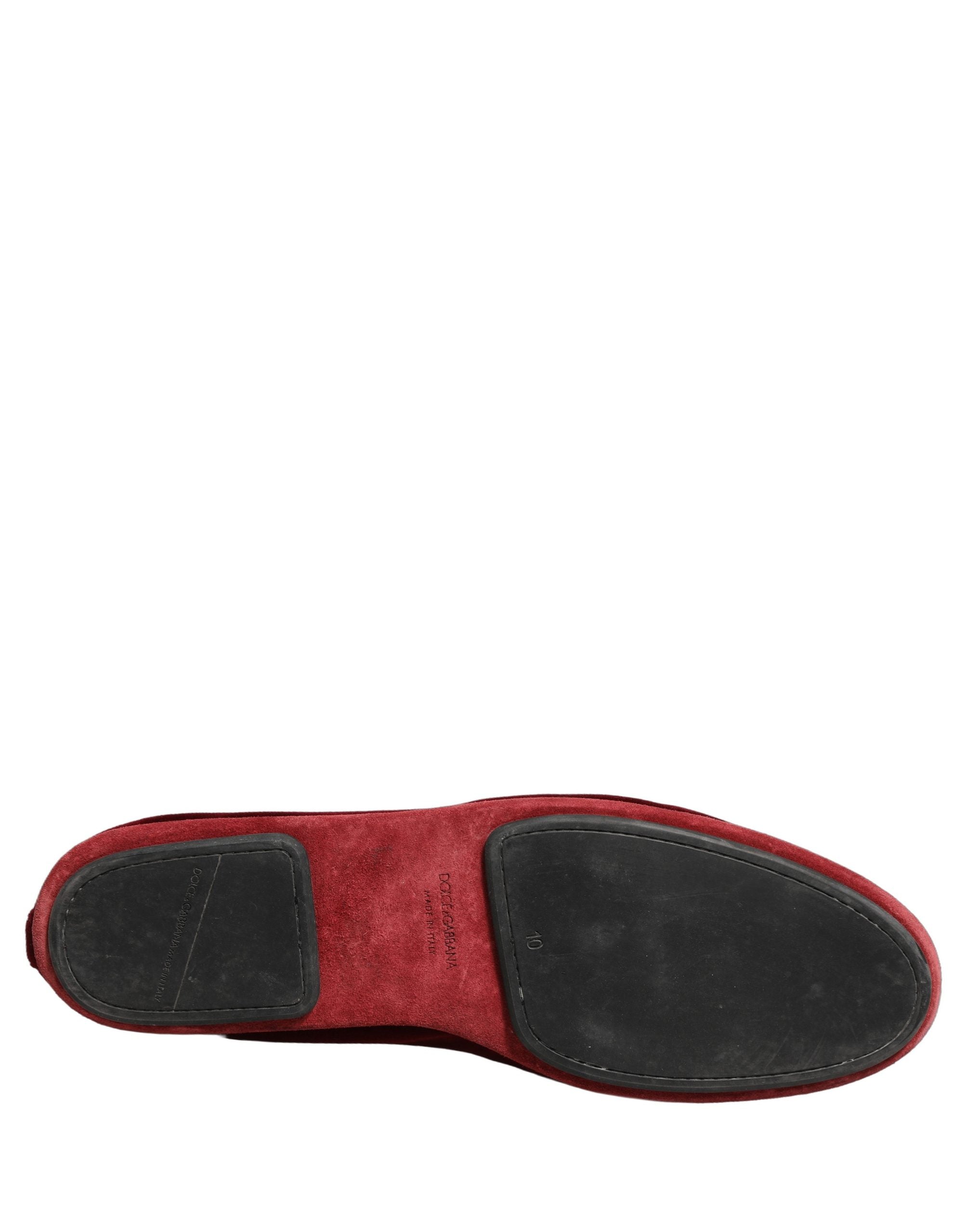 Dolce & Gabbana Bordeauxrote Samt Loafer mit Kronenstickerei