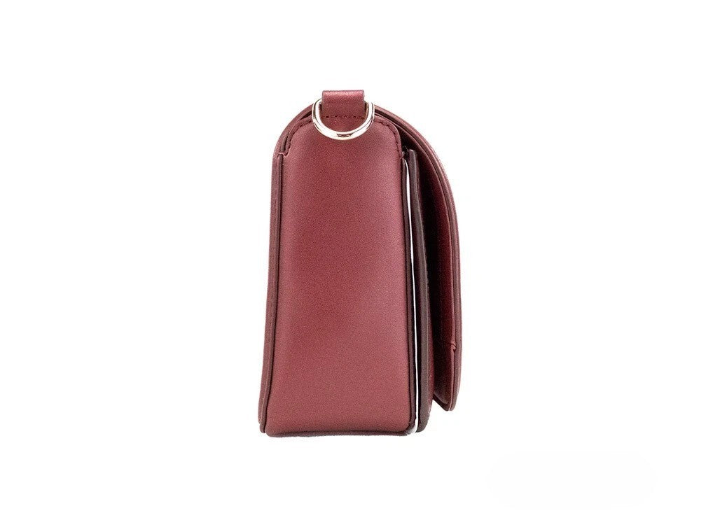 Marc Jacobs Medium Metal Signet Syrah Glattleder Überschlag Schultertasche