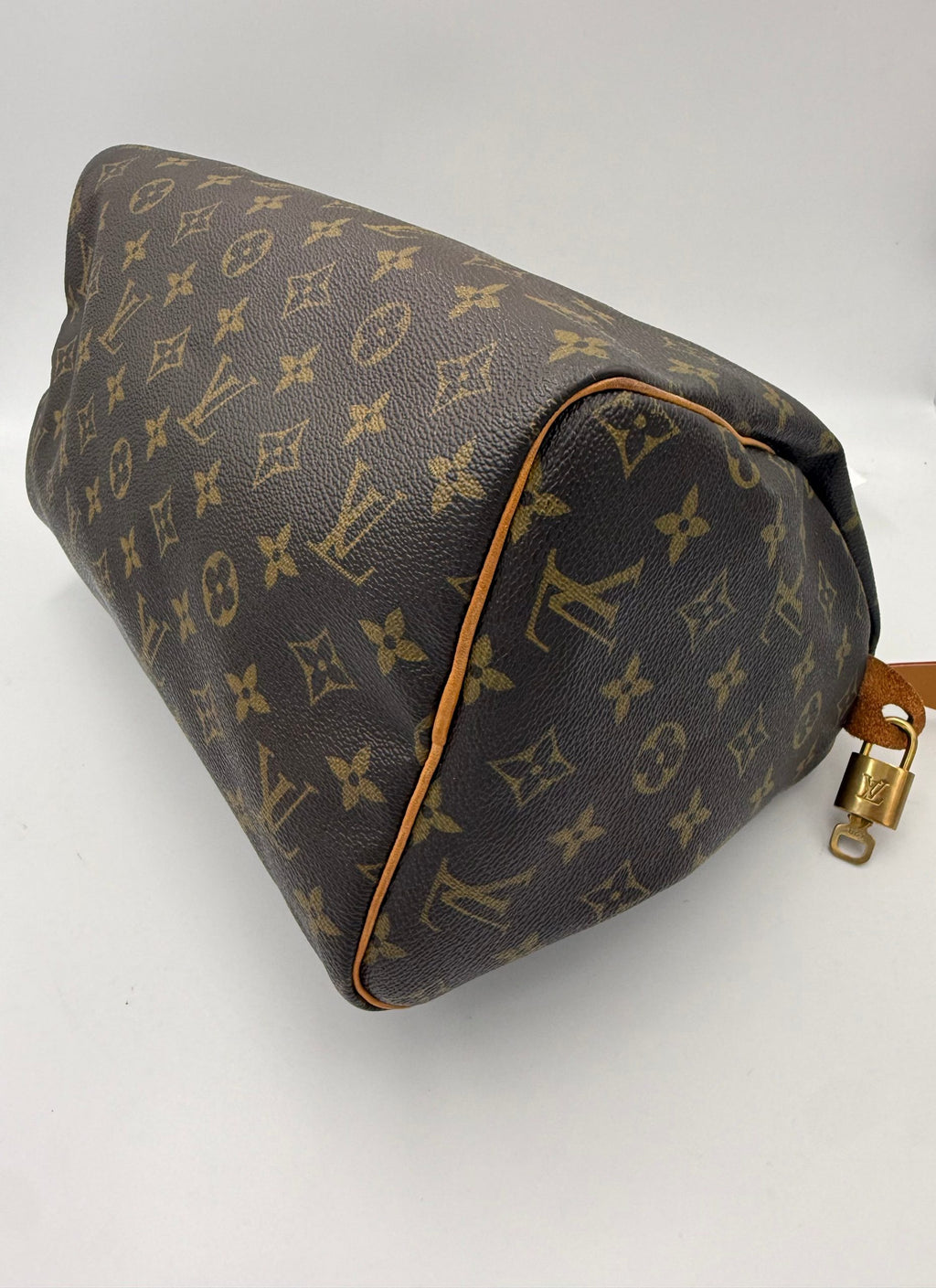 Louis Vuitton LOUIS VUITTON Speedy 30 Monogram Handbag