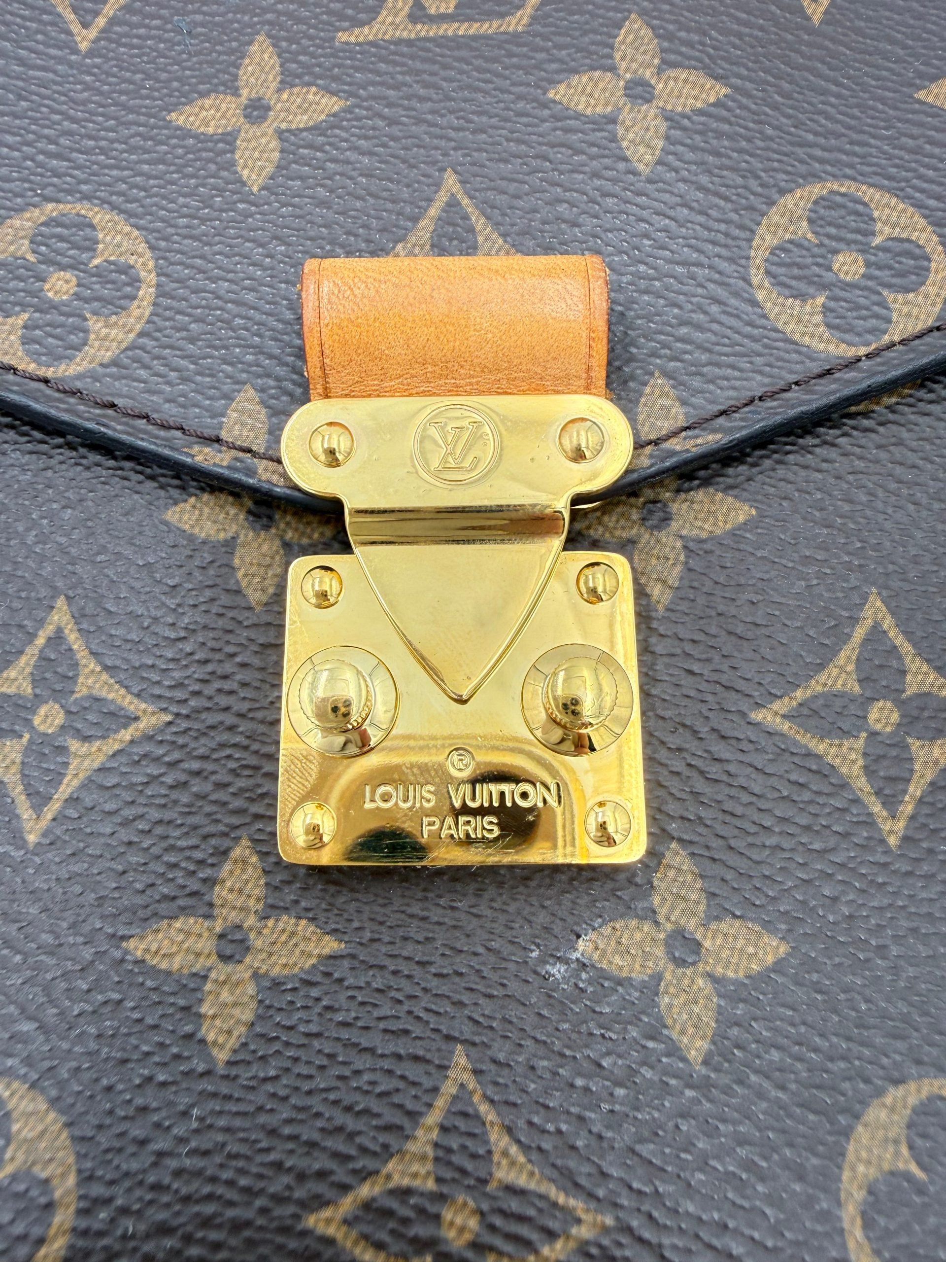 Louis Vuitton LOUIS VUITTON METIS Monogram Handbag