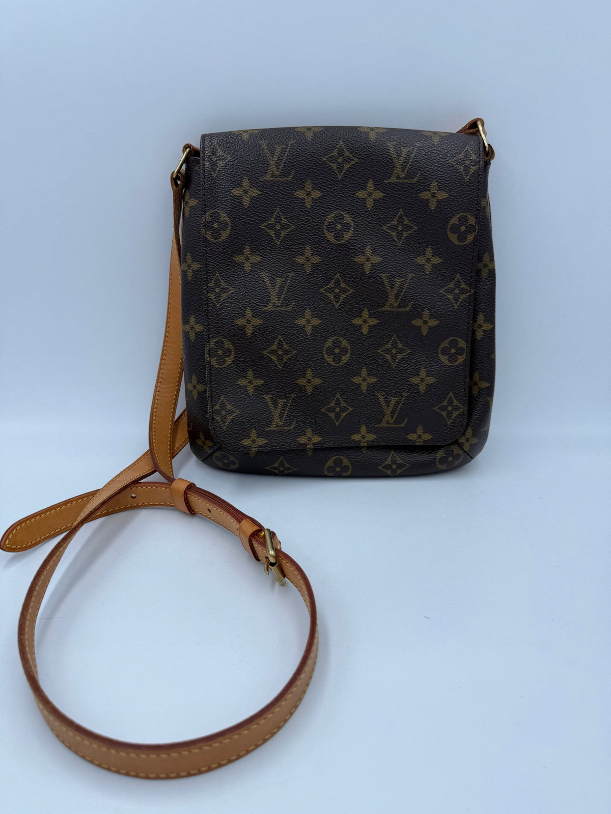 Louis Vuitton LOUIS VUITTON MUSETTE Monogram Handbag