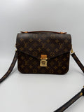 Louis Vuitton LOUIS VUITTON METIS Monogram with Shoulder Strap