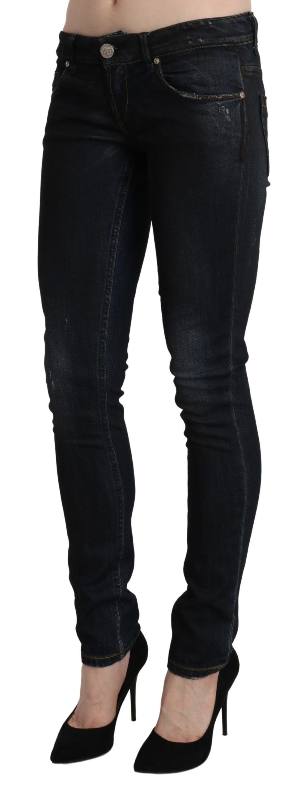 Acht Blaue gewaschene Denim-Hose mit niedriger Taille