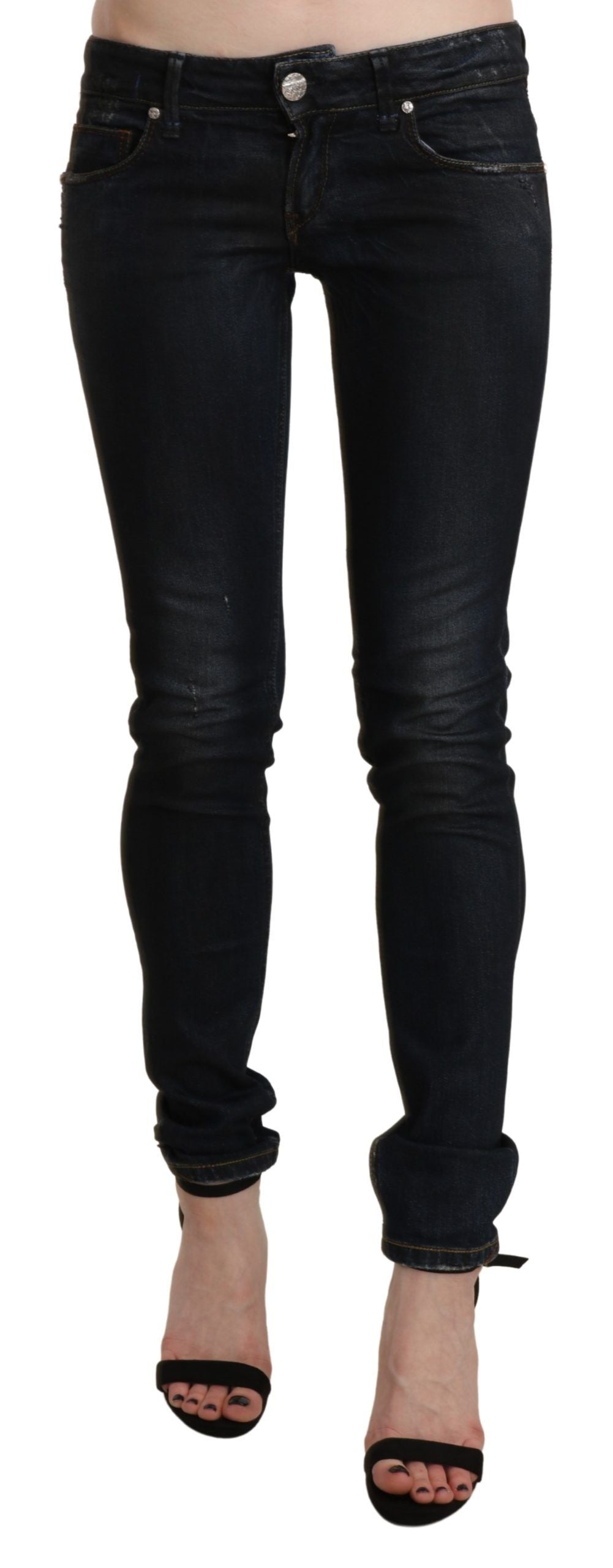 Acht Schwarze gewaschene Skinny Denim-Jeans mit niedriger Taille