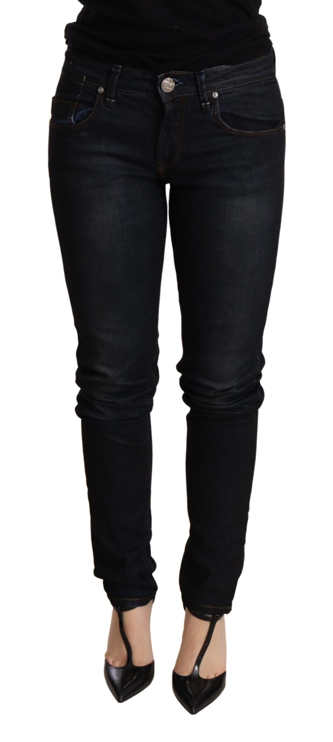 Acht Blau gewaschene Skinny-Denim-Hose mit niedriger Taille