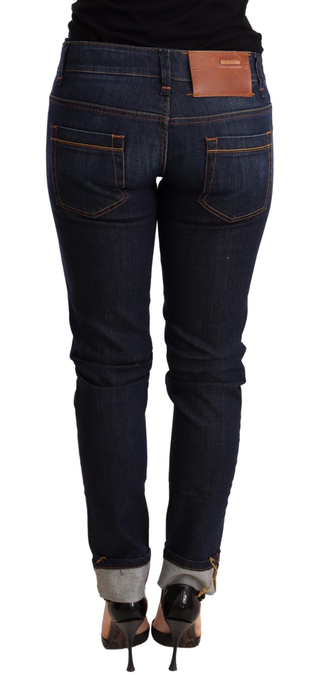 Acht Blau gewaschene Skinny-Denim-Hose mit niedriger Taille
