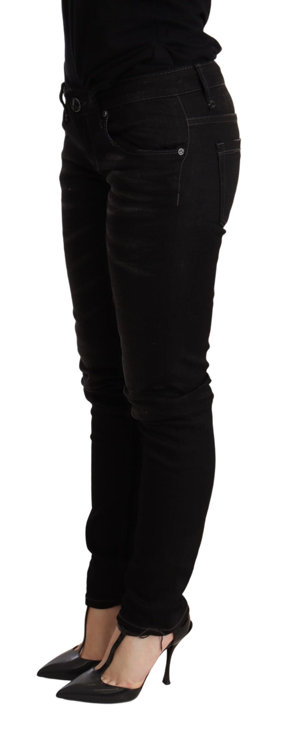 Acht Schwarze Skinny-Denim-Hose mit niedriger Taille