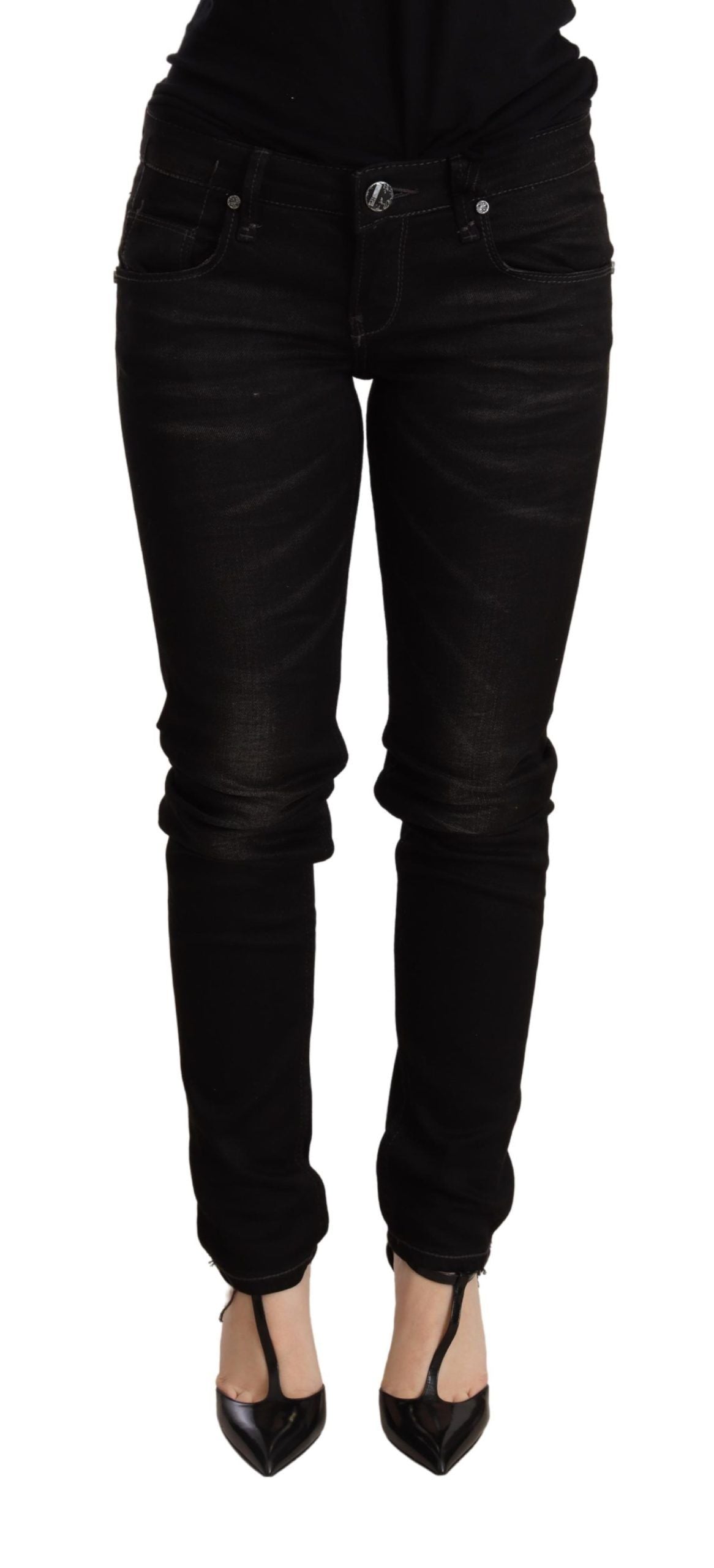 Acht Schwarze Skinny-Denim-Hose mit niedriger Taille