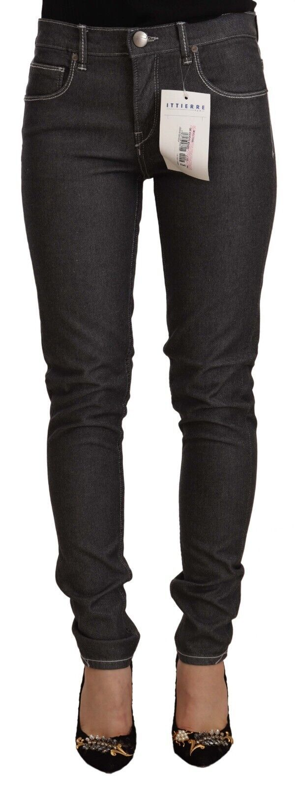 Acht Schwarze Skinny Denim Jeans mit niedriger Taille und schmaler Passform