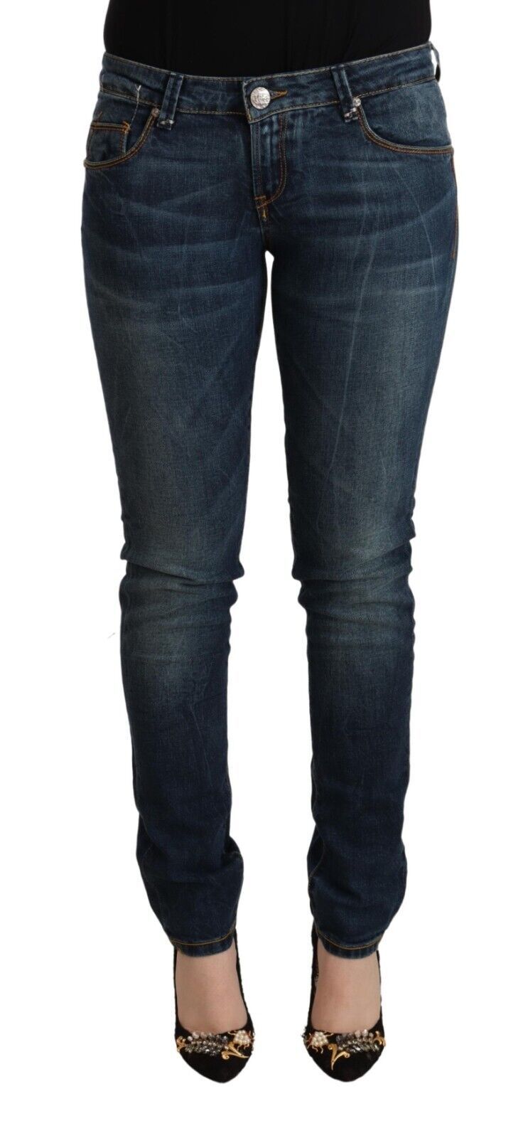 Acht Blaue Slim Fit Denim-Jeans mit niedriger Taille aus gewaschener Baumwolle