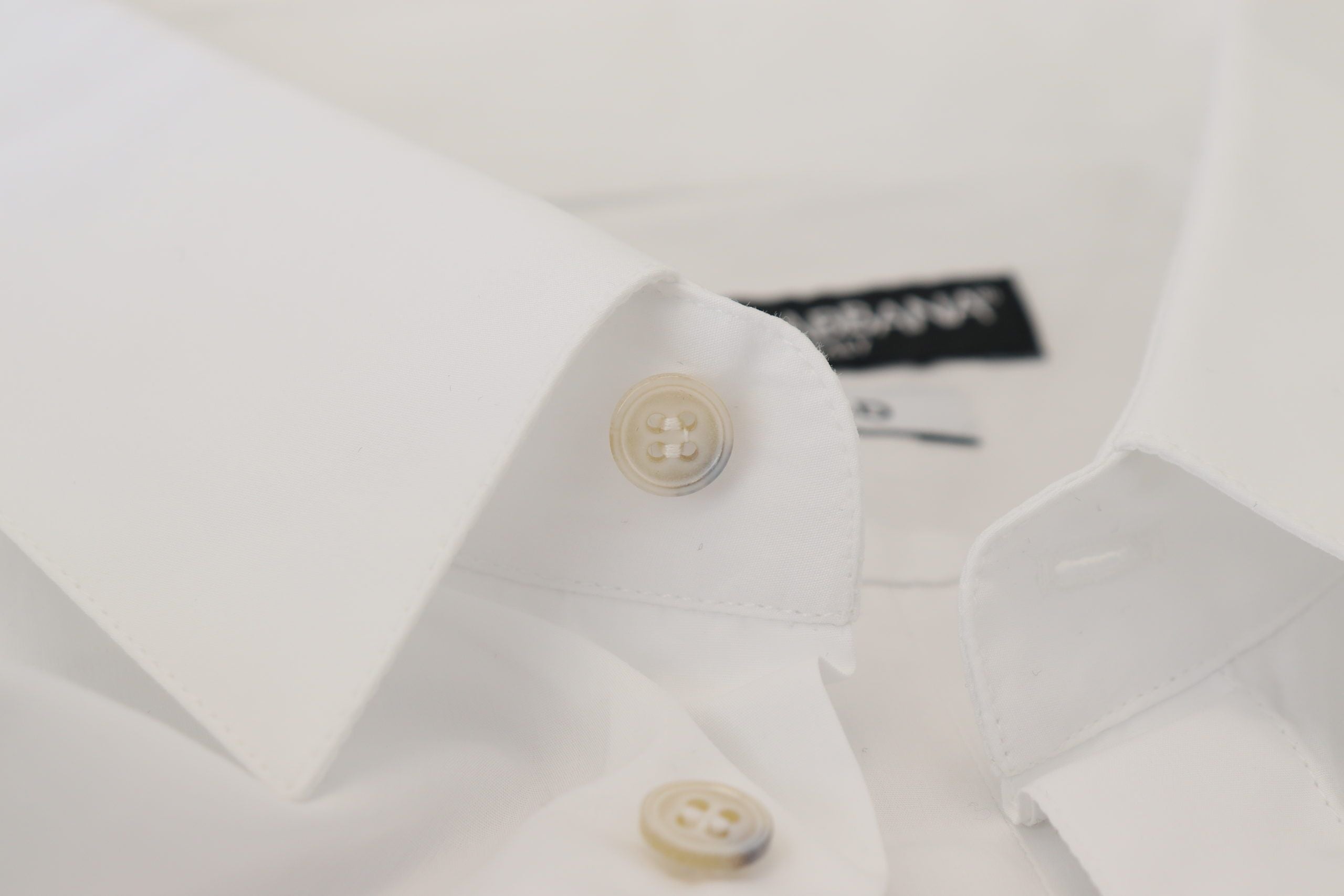 Dolce & Gabbana Weißes Baumwoll-Hemd mit Pfauenfeder-Stickerei, GOLD, formell