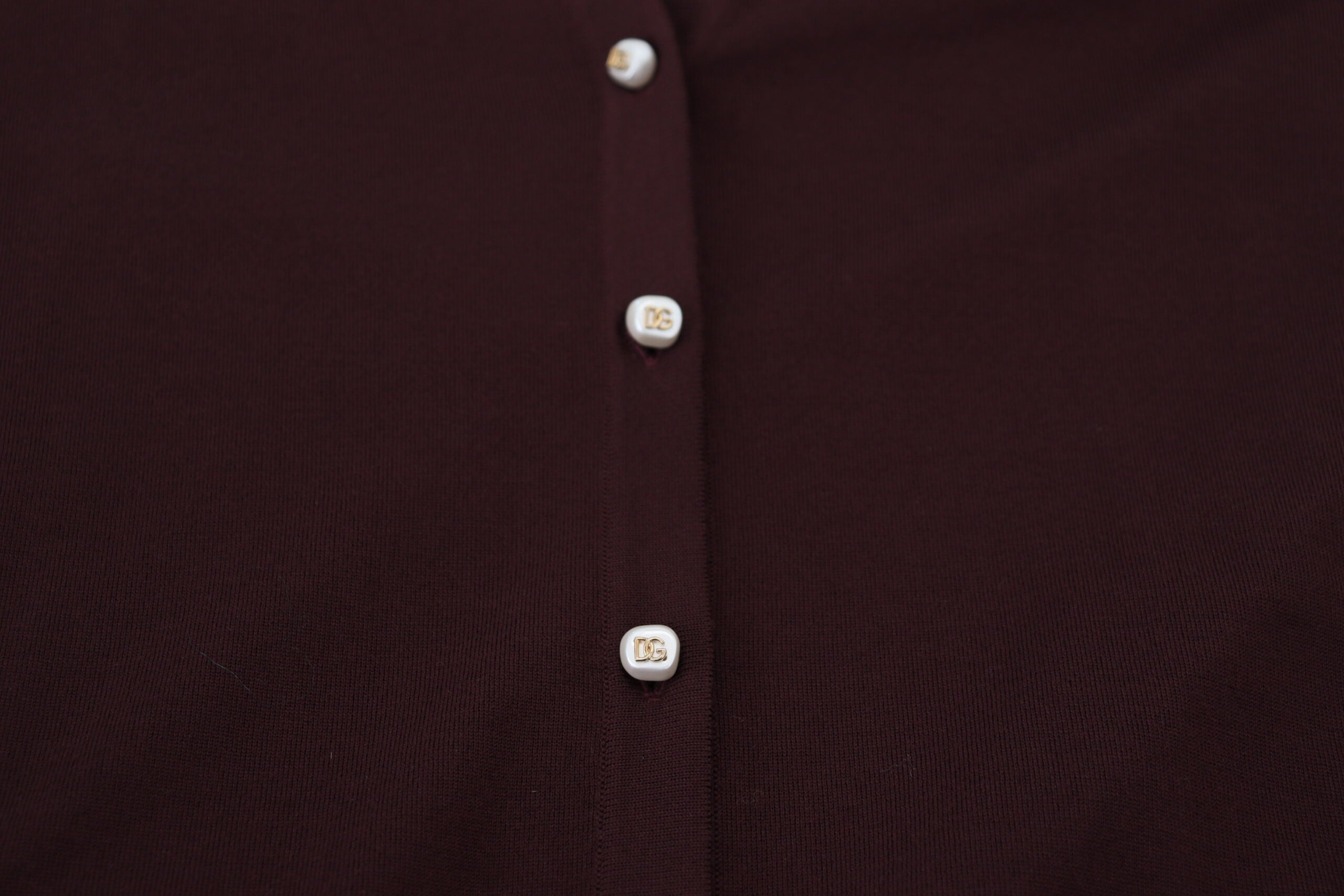 Dolce & Gabbana Kastanienbrauner Wollstrickpullover mit tiefem V-Ausschnitt