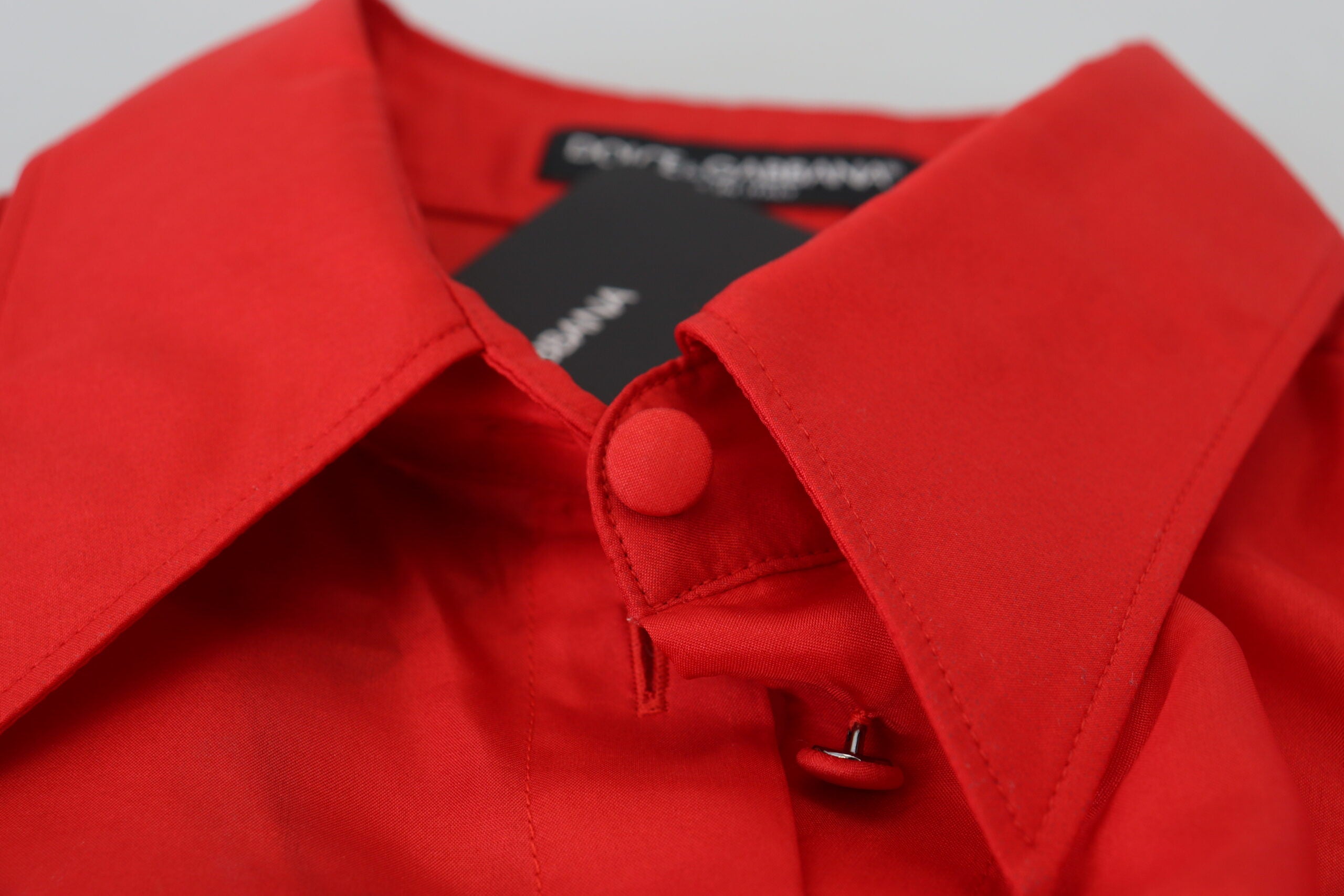 Dolce & Gabbana Rotes Seidenhemd mit Kragen und langen Ärmeln Oberteil