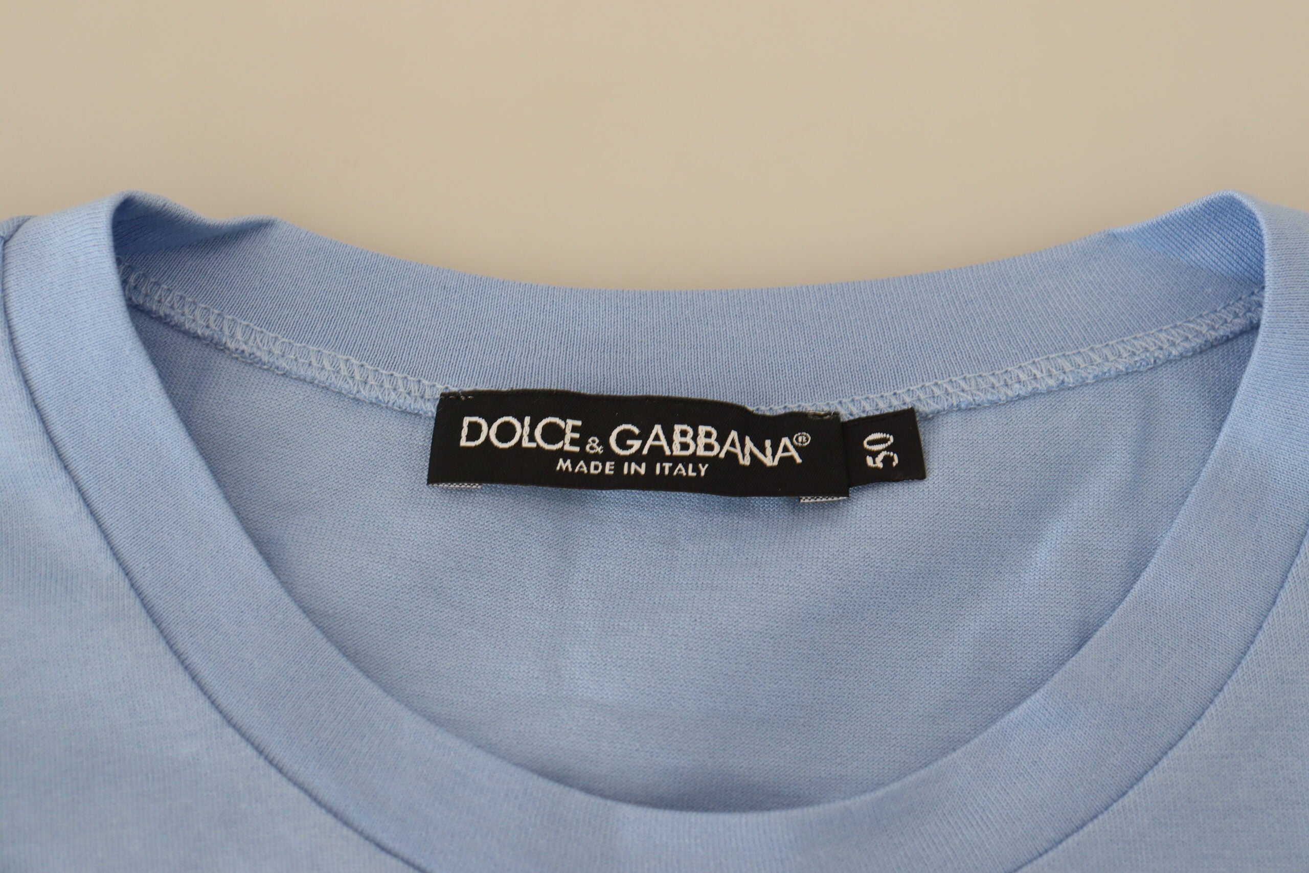Dolce & Gabbana Hellblau Frohes Neues Jahr 2017 T-Shirt aus Baumwolle