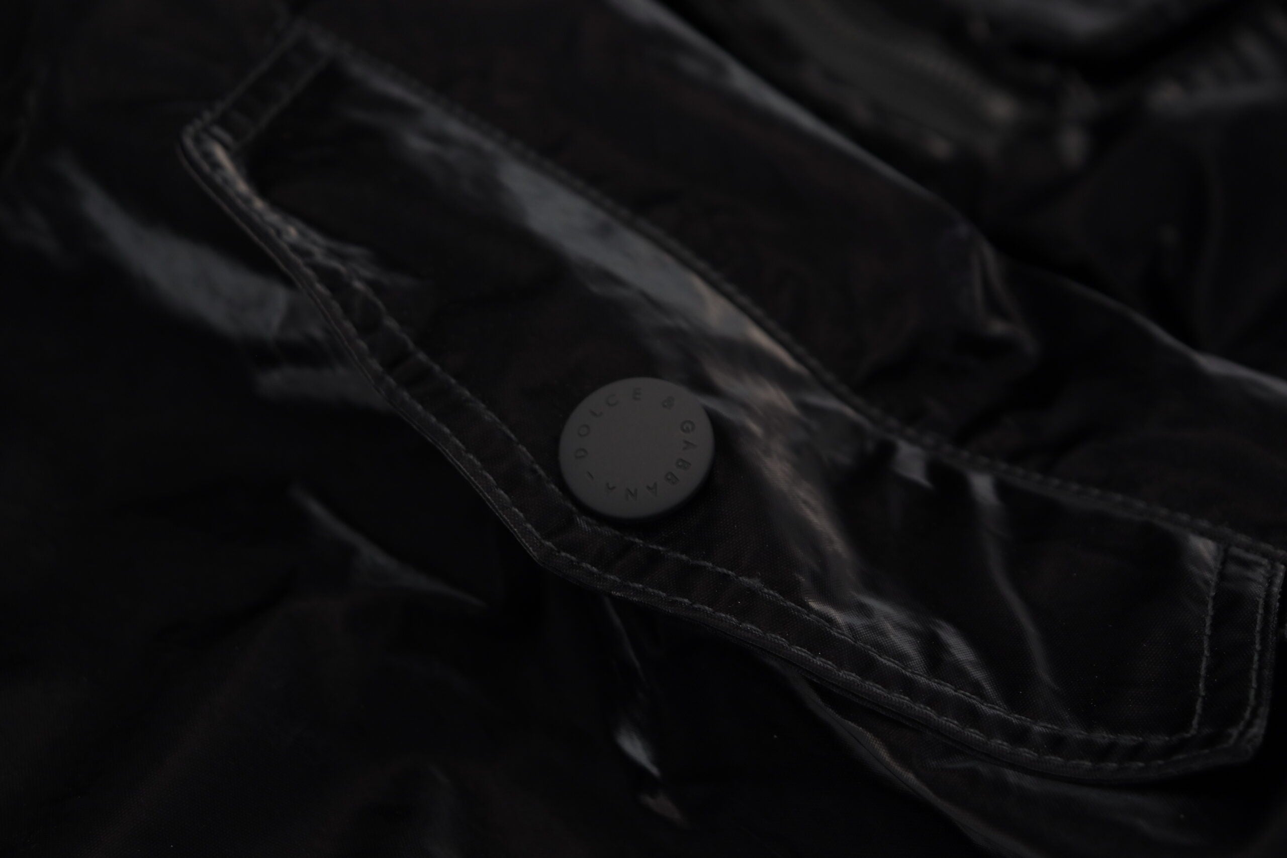 Dolce & Gabbana Schwarze Nylon Bomberjacke mit Kapuze und Reißverschluss