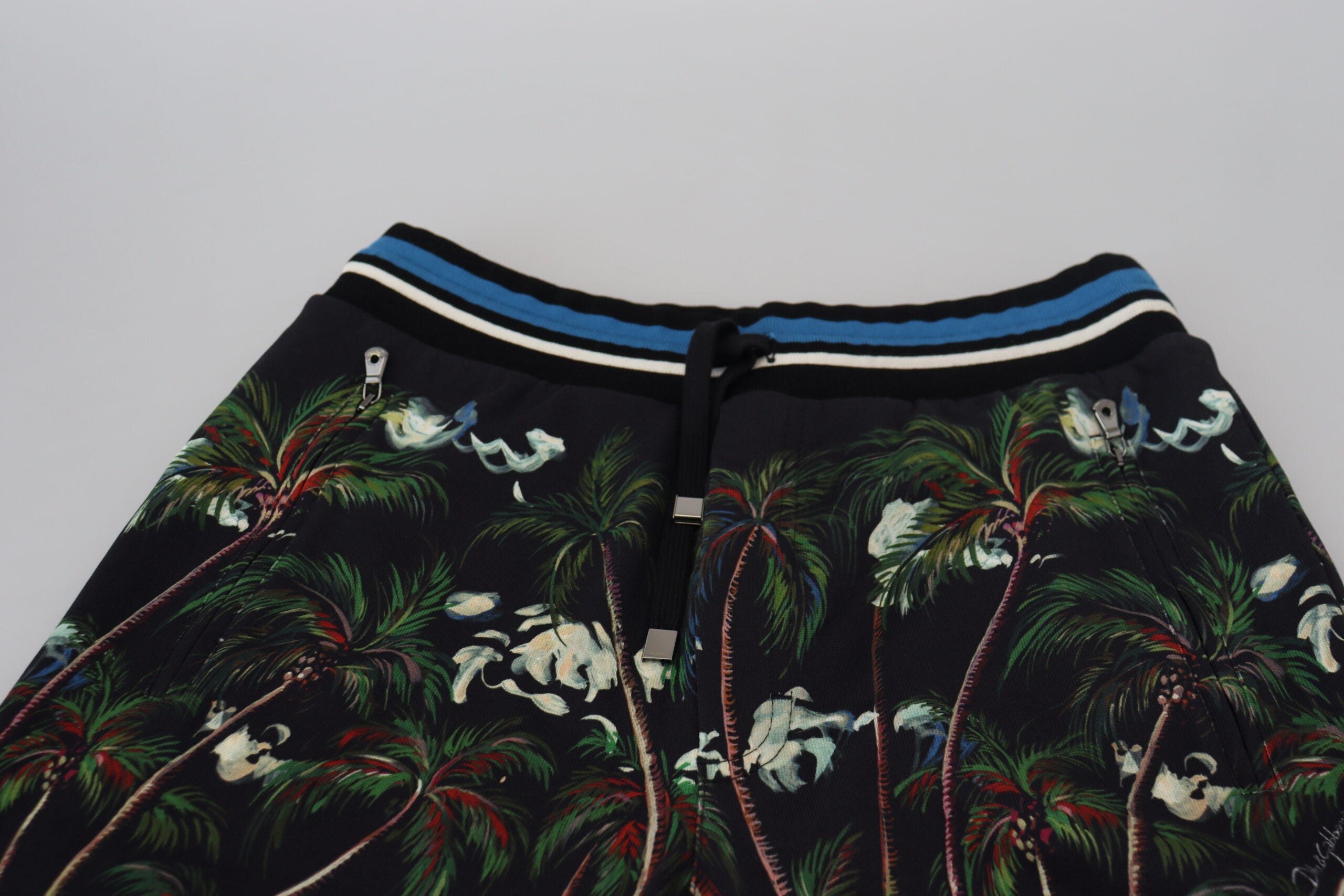 Dolce & Gabbana Schwarze Baumwoll-Shorts mit Vulkandruck