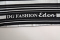 Dolce & Gabbana Weißes Baumwoll-T-Shirt mit Rundhalsausschnitt und DG-Mode-Logo