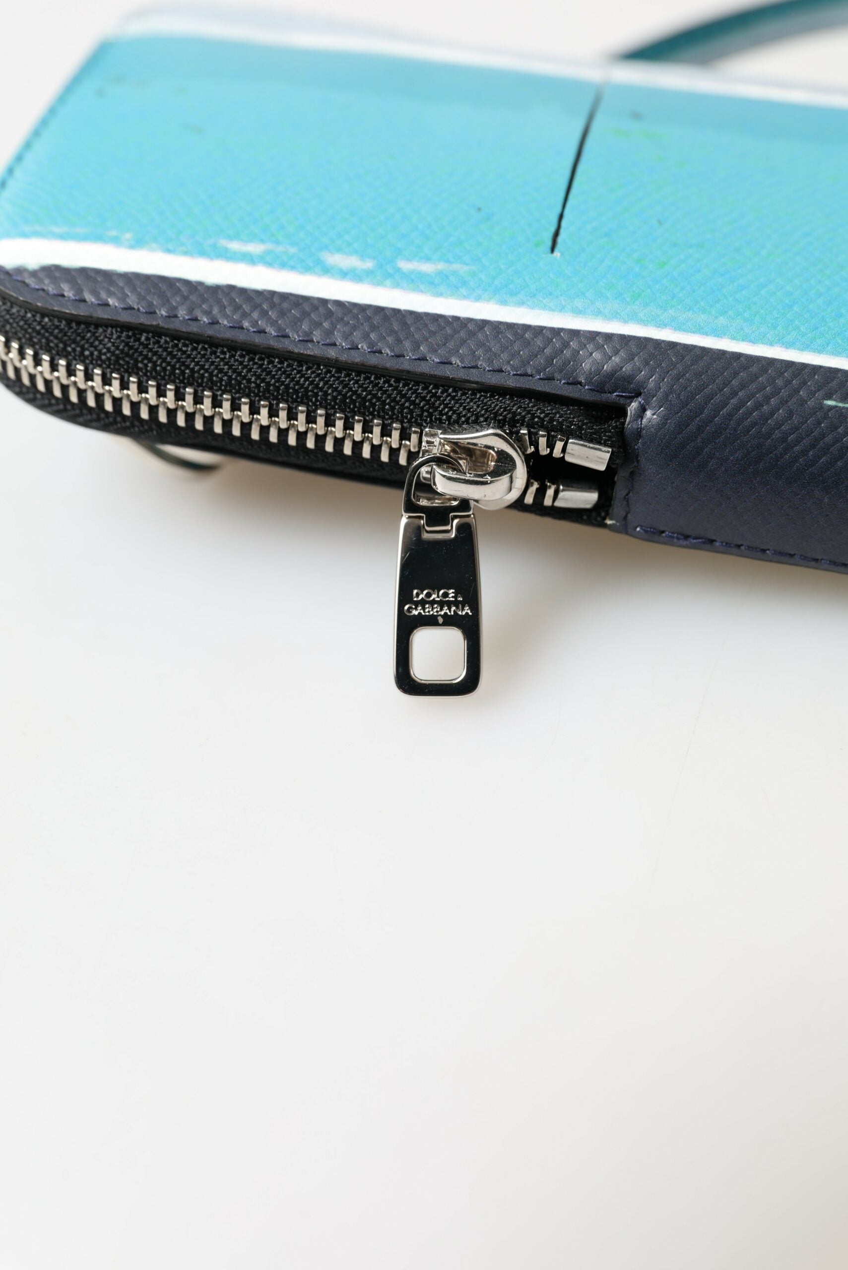 Dolce & Gabbana Blau Leder Geldbörse Crossbody Sling Phone Bag Unisex