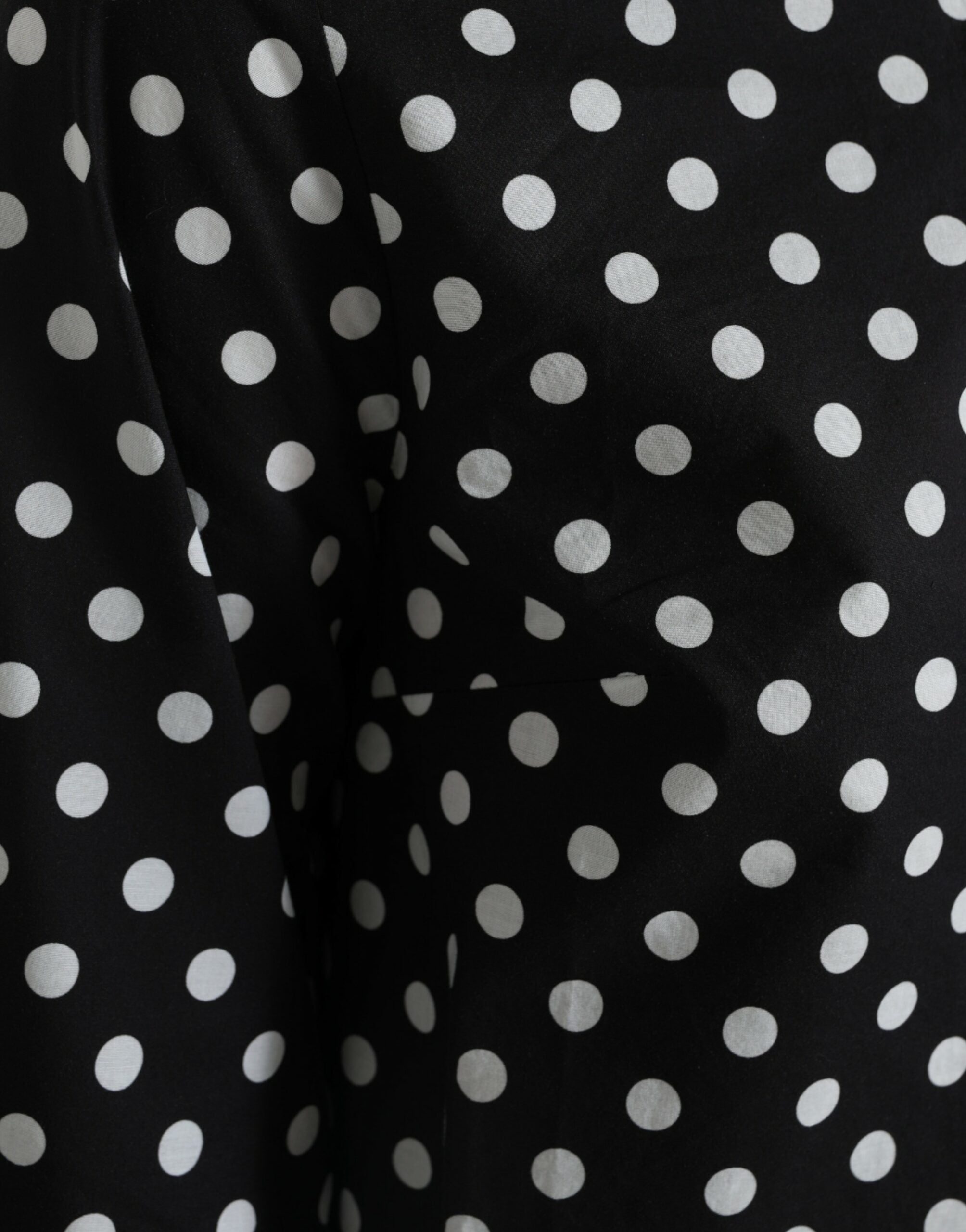 Dolce & Gabbana Schwarz-weiß gepunktetes Nylon-Shift-Minikleid