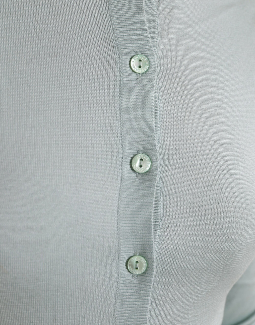 Dolce & Gabbana Hellblauer Strickpullover mit Rundhalsausschnitt aus Seide