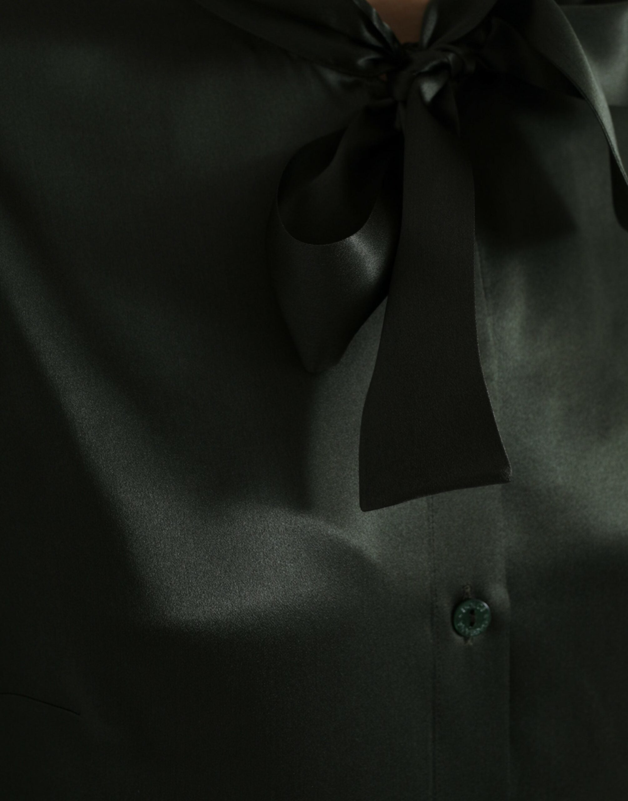 Dolce & Gabbana Graues langärmeliges Blusentop mit Ascot-Kragen