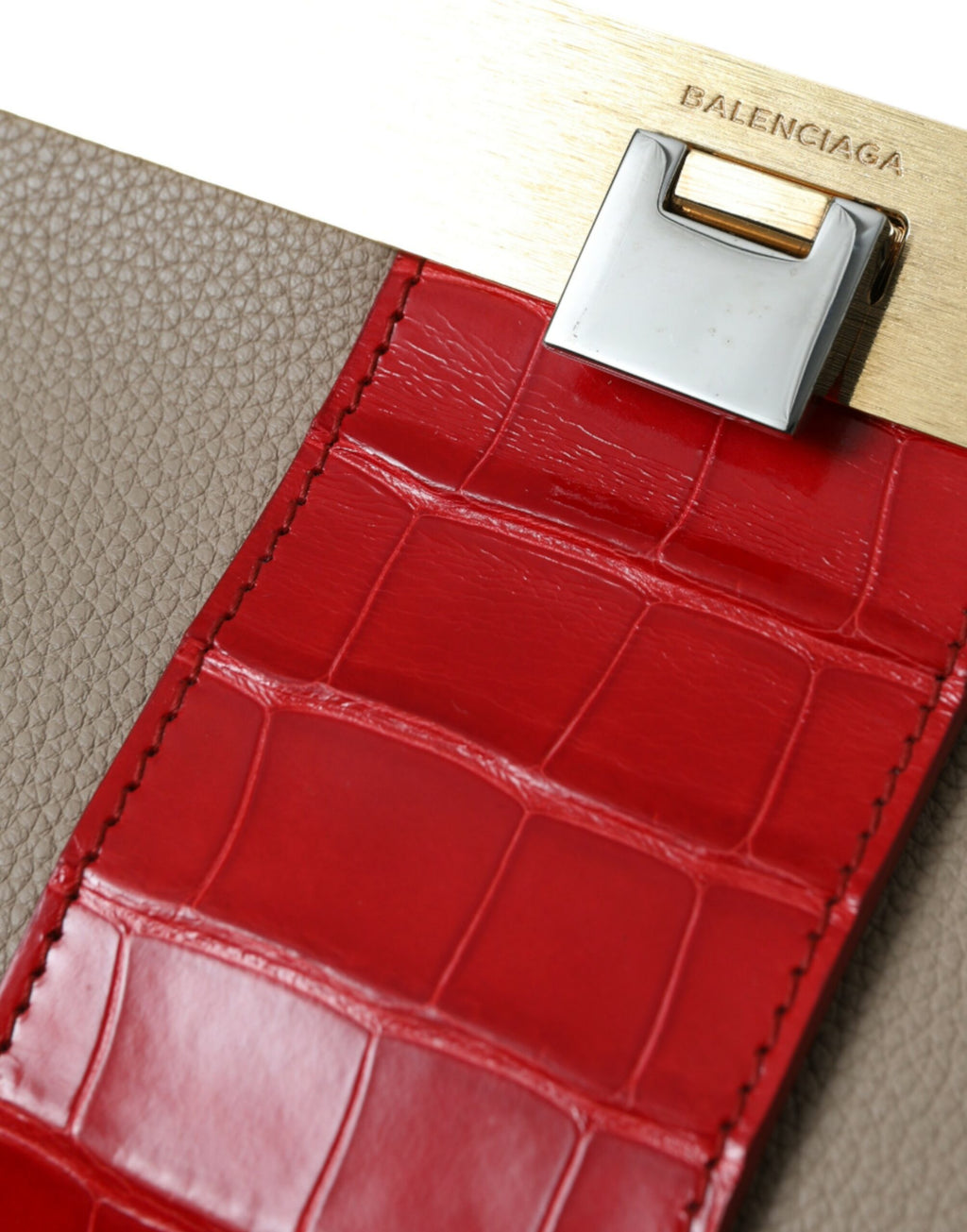 Balenciaga Beige Rot Zweifarbige Tasche aus exotischem Leder