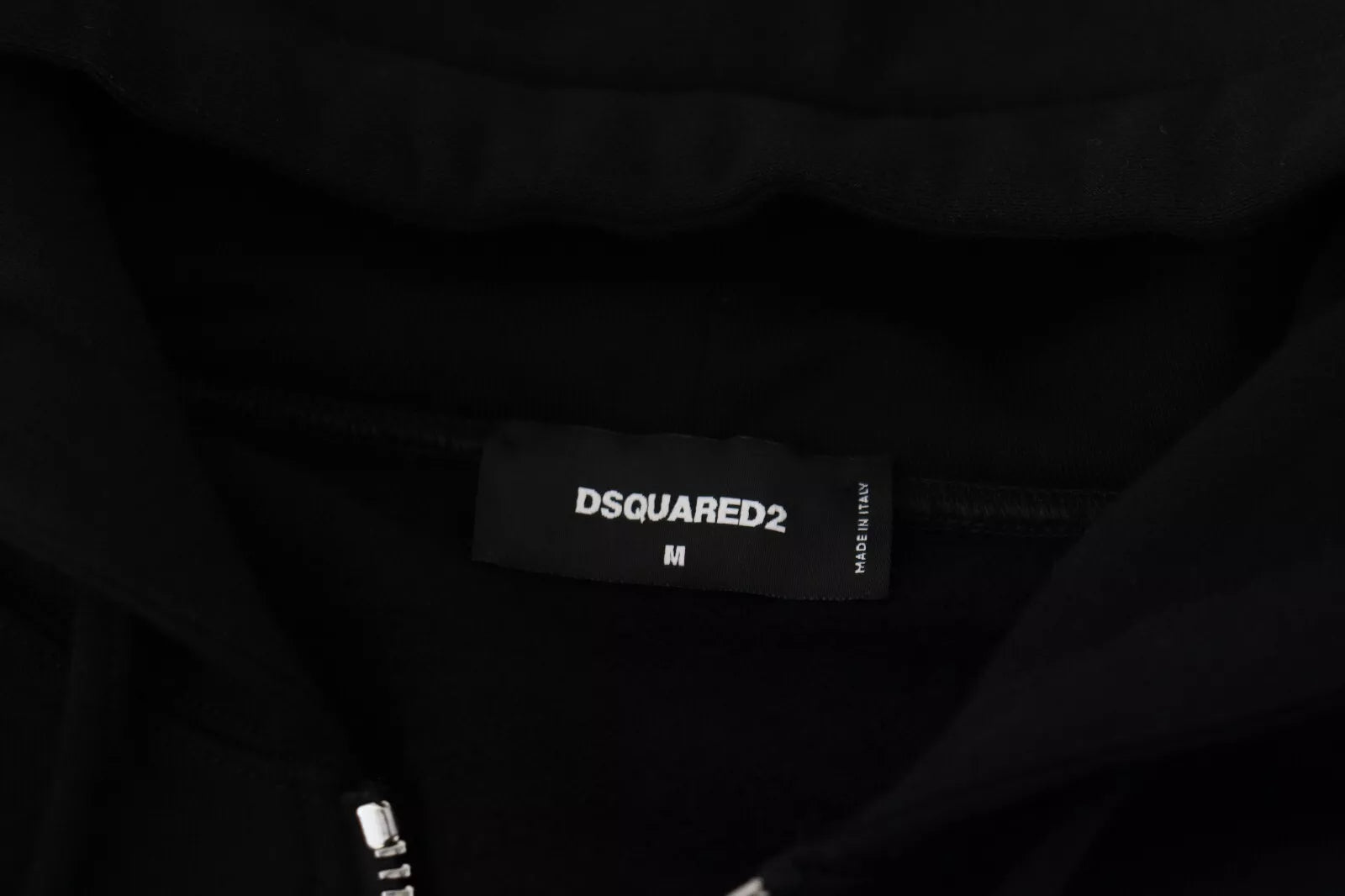 Dsquared² Schwarzer Kapuzenpulli mit bedruckten Ärmeln