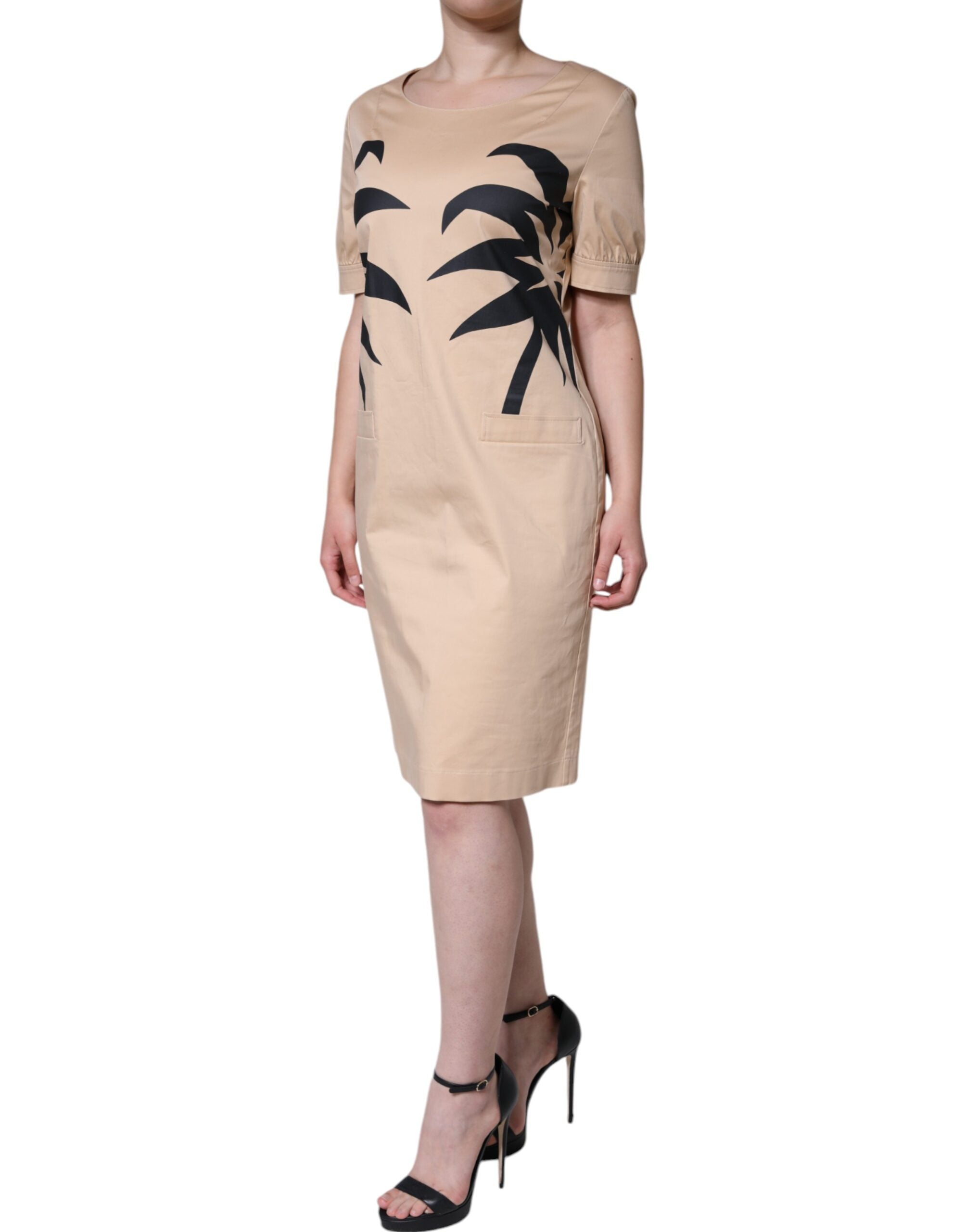 Moschino Beigefarbenes Baumwollkleid mit kurzen Ärmeln und Knielänge