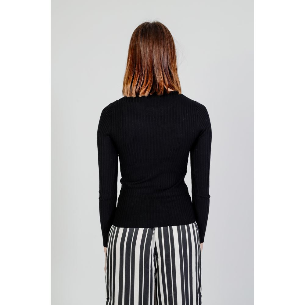 Only Schwarzer Viskose-Sweater