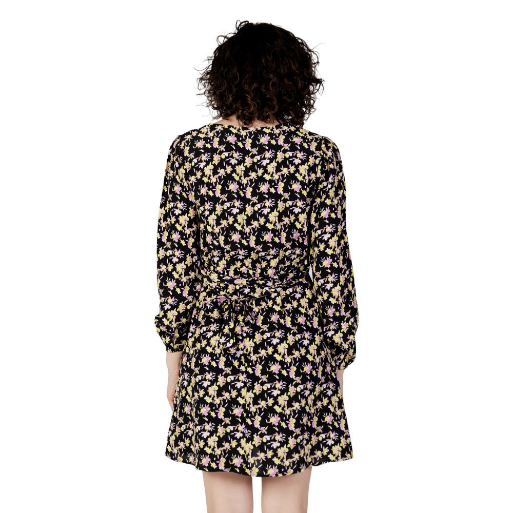 Jacqueline De Yong Schwarzes Kurzkleid aus Viskose