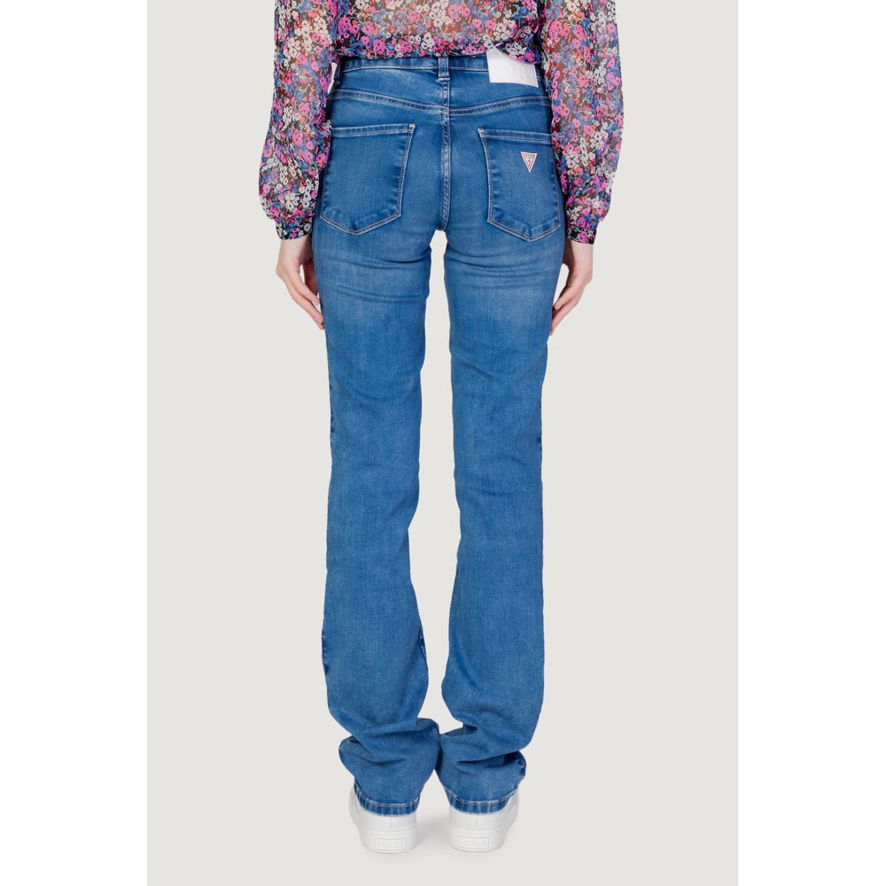 Guess Hellblaue Mom-Jeans aus Bio-Baumwolle