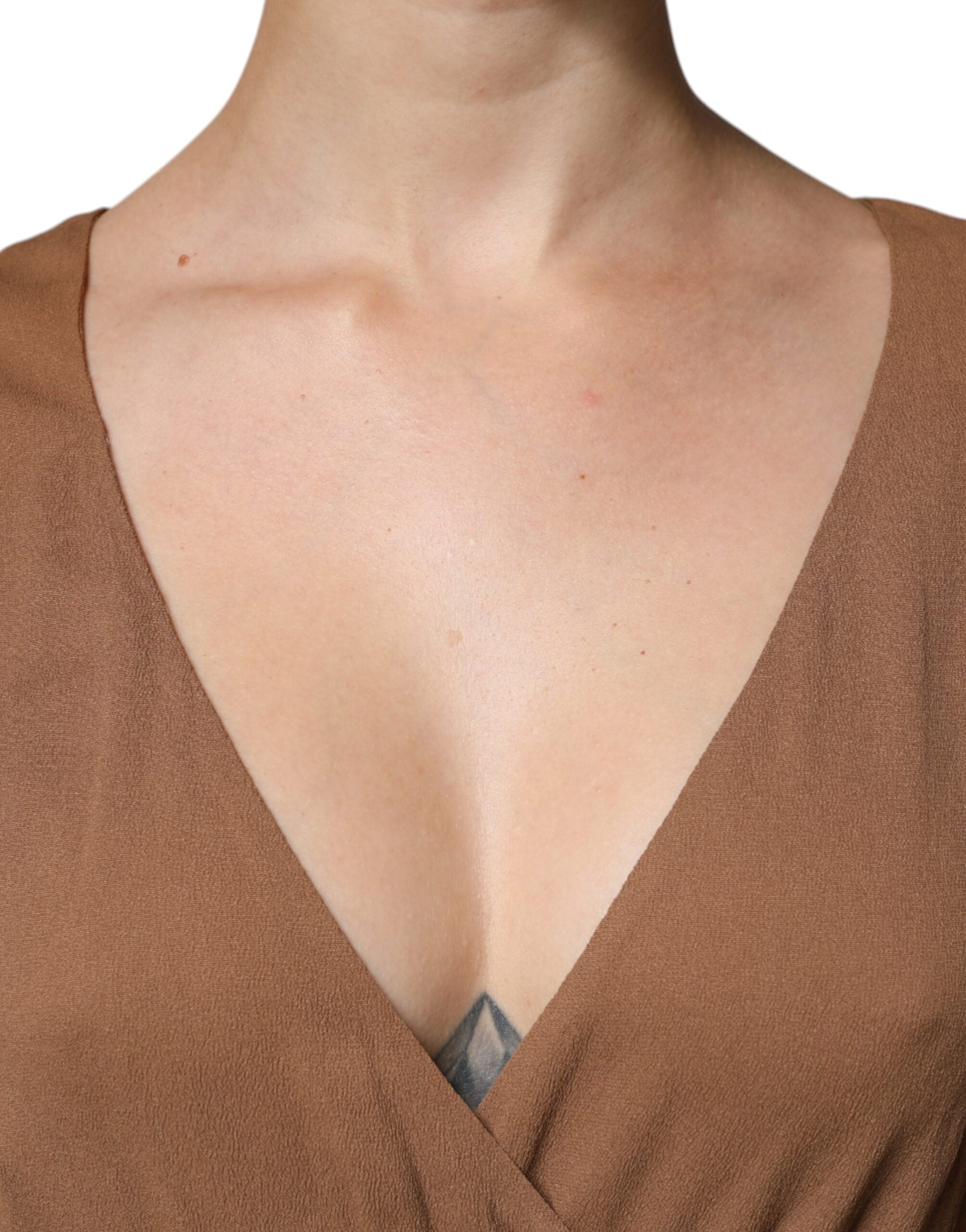 Fabiana Filippi Braunes ärmelloses langes Maxikleid mit tiefem V-Ausschnitt in A-Linie