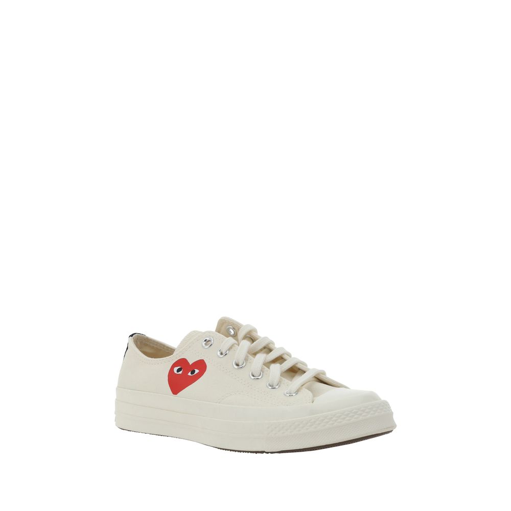 Comme Des Garçons Play x Converse Weiße Gummisohle Sneakers mit niedrigem Schnitt