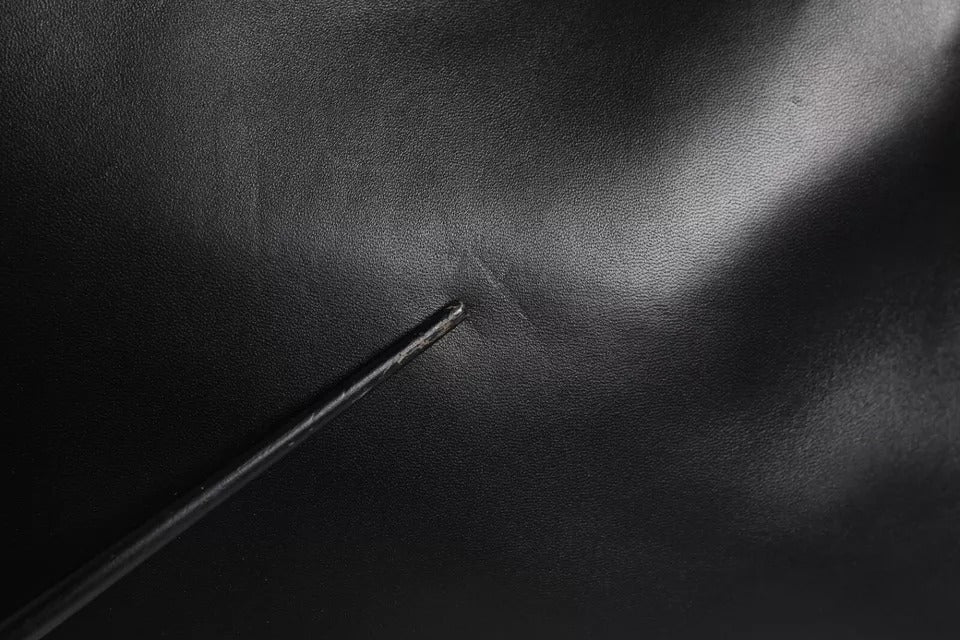 Dolce & Gabbana Schwarze Leder-Umhängetasche mit Klappe