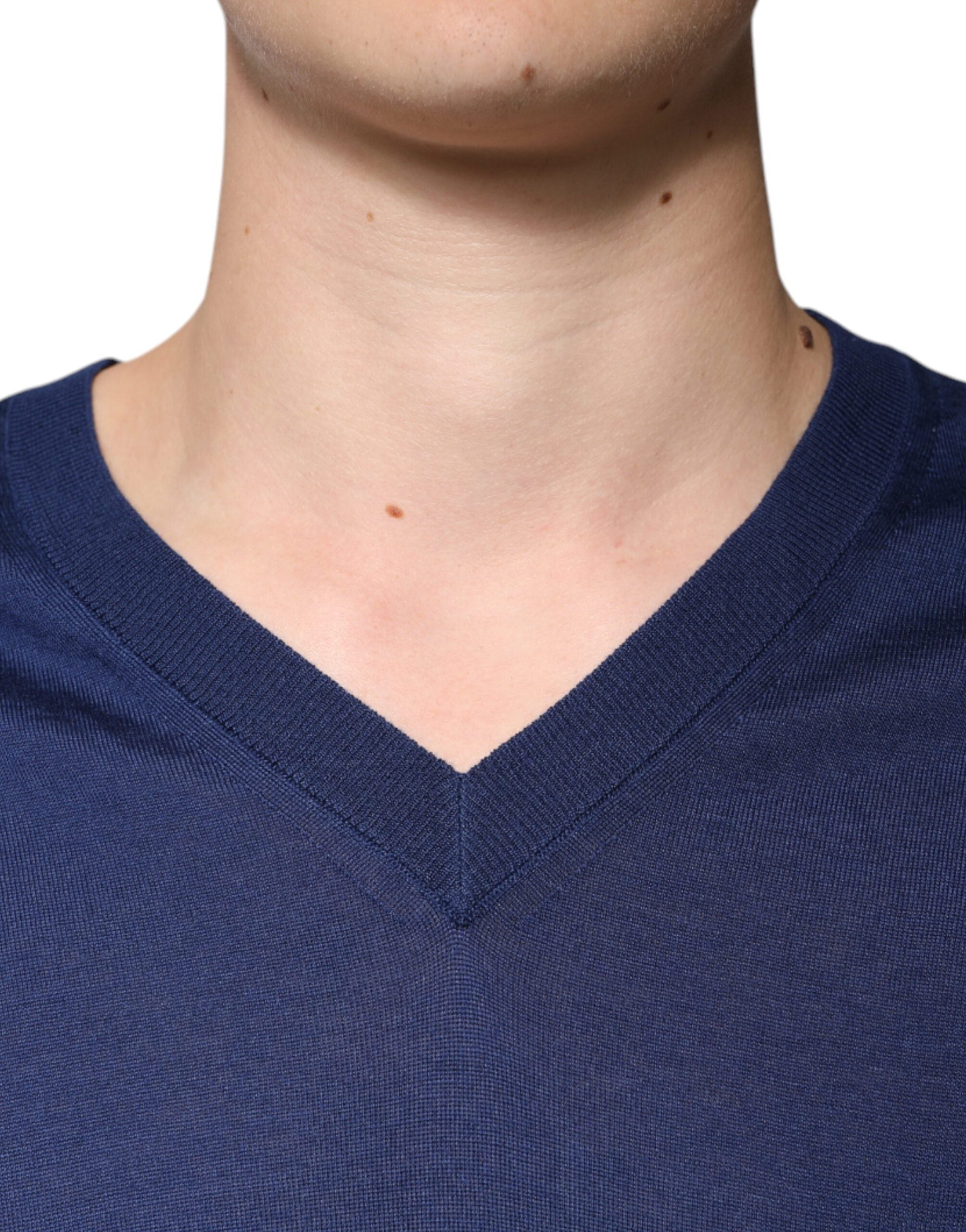 Dolce & Gabbana Marineblauer Kaschmirpullover mit V-Ausschnitt