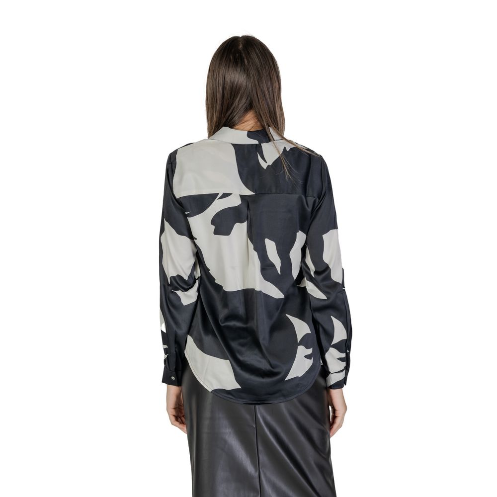 Only Schwarze Bluse aus recyceltem Polyester