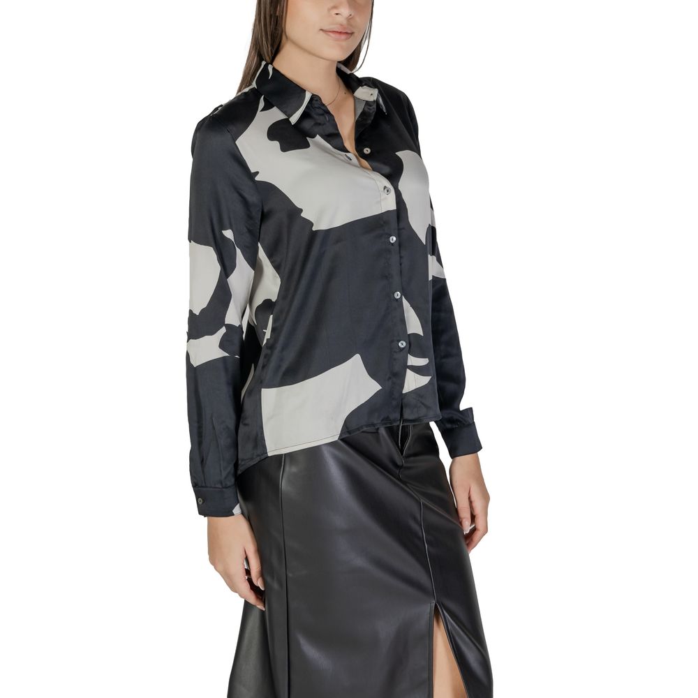 Only Schwarze Bluse aus recyceltem Polyester