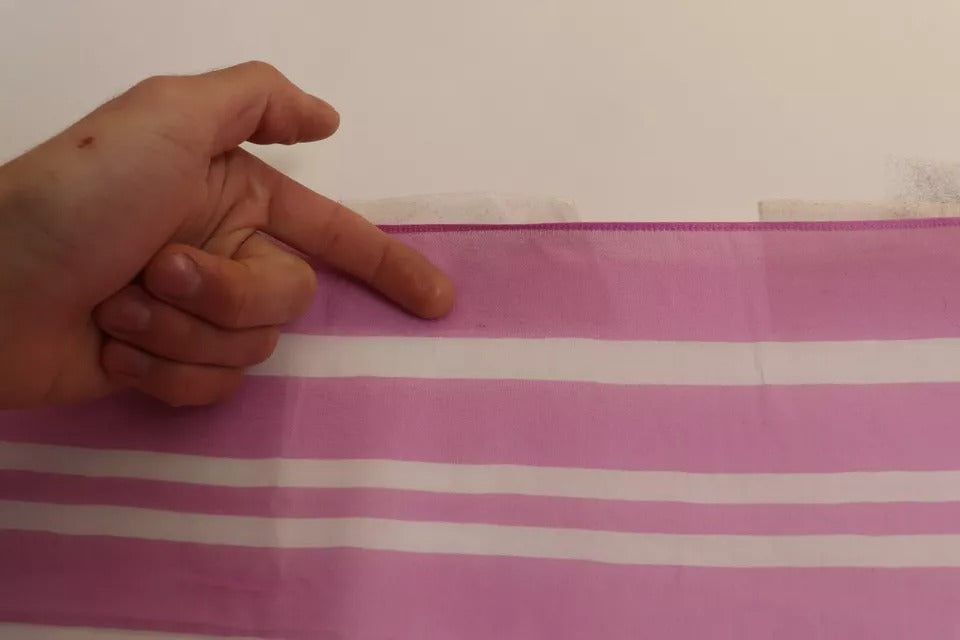 Dolce & Gabbana Rosa-weiß gestreifter Cannes-Wickeltuch-Schal