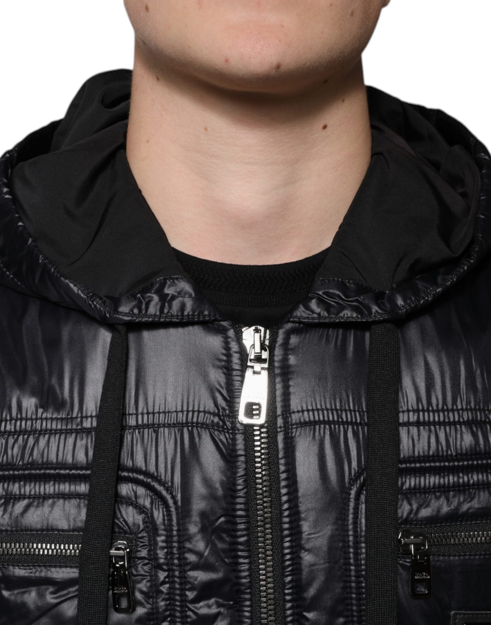 Dolce & Gabbana Schwarze Nylon Blousonjacke mit Kapuze und Reißverschluss