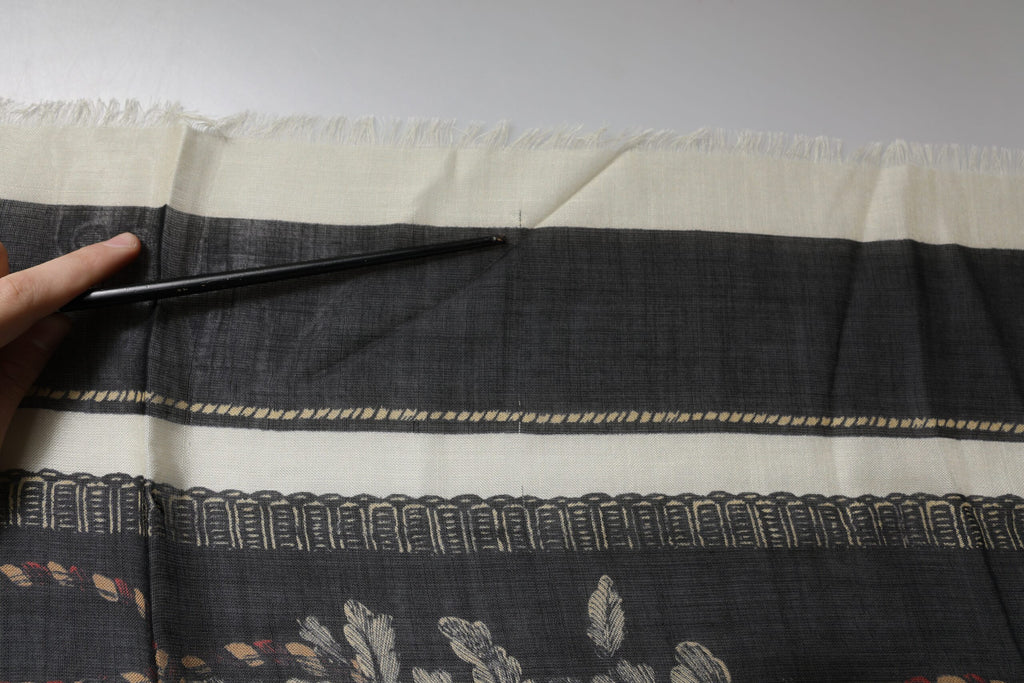 Dolce & Gabbana Mehrfarbig bedruckter Foulardschal aus Kaschmir