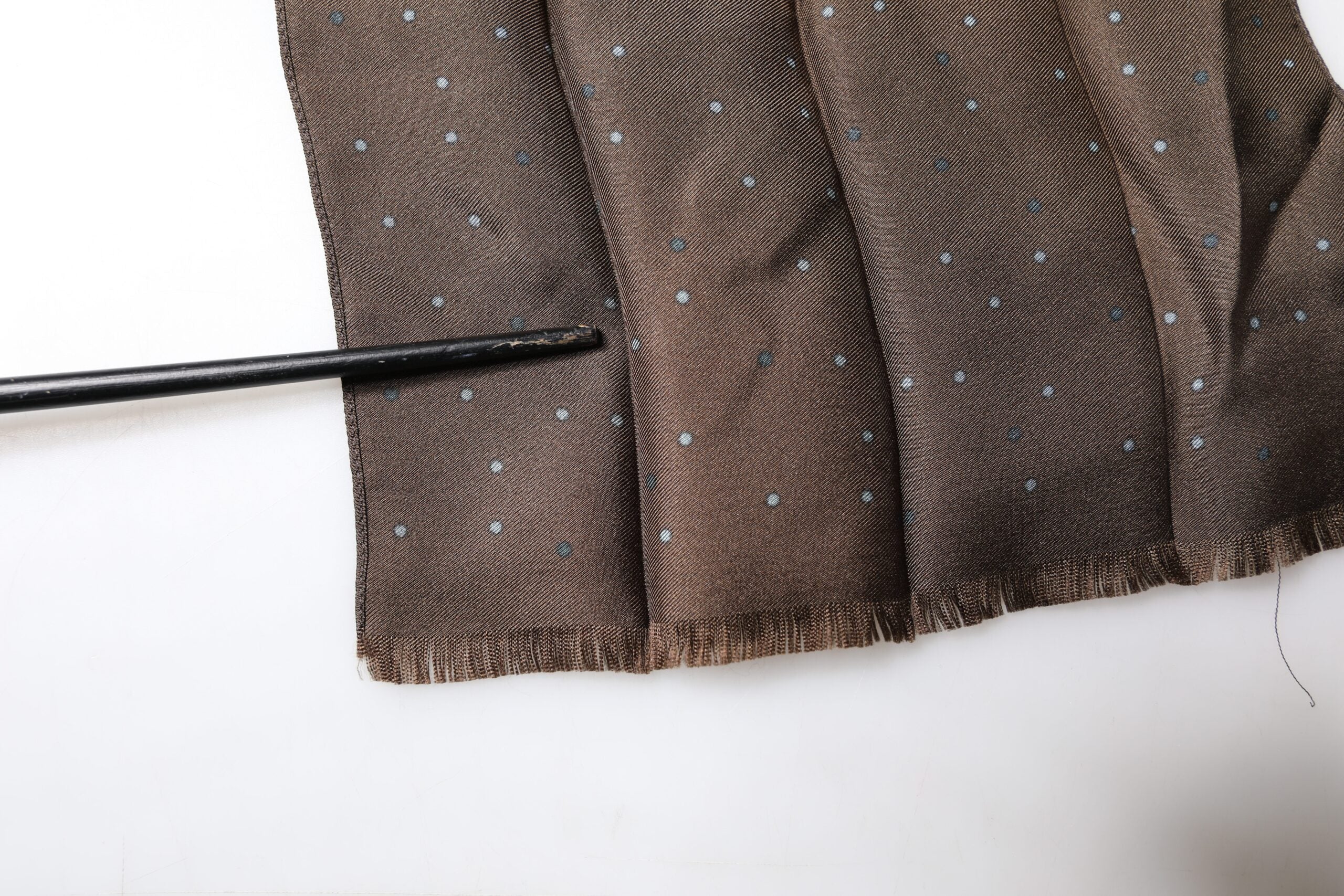 Dolce & Gabbana Brauner Fantasy Seidenhalstuchschal