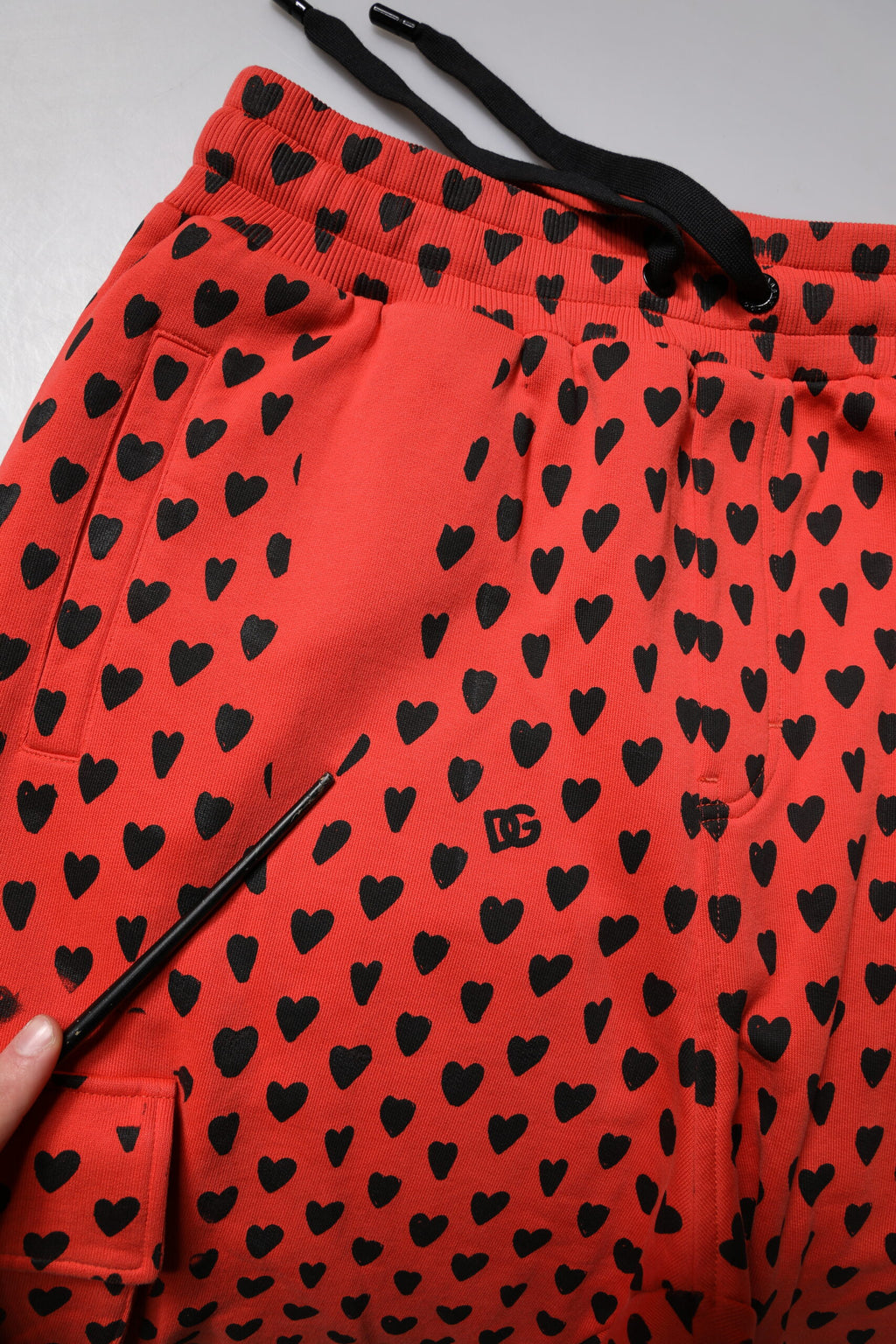 Dolce & Gabbana Rote Herzen Cargo Jogger Männer Sweatpants Hosen