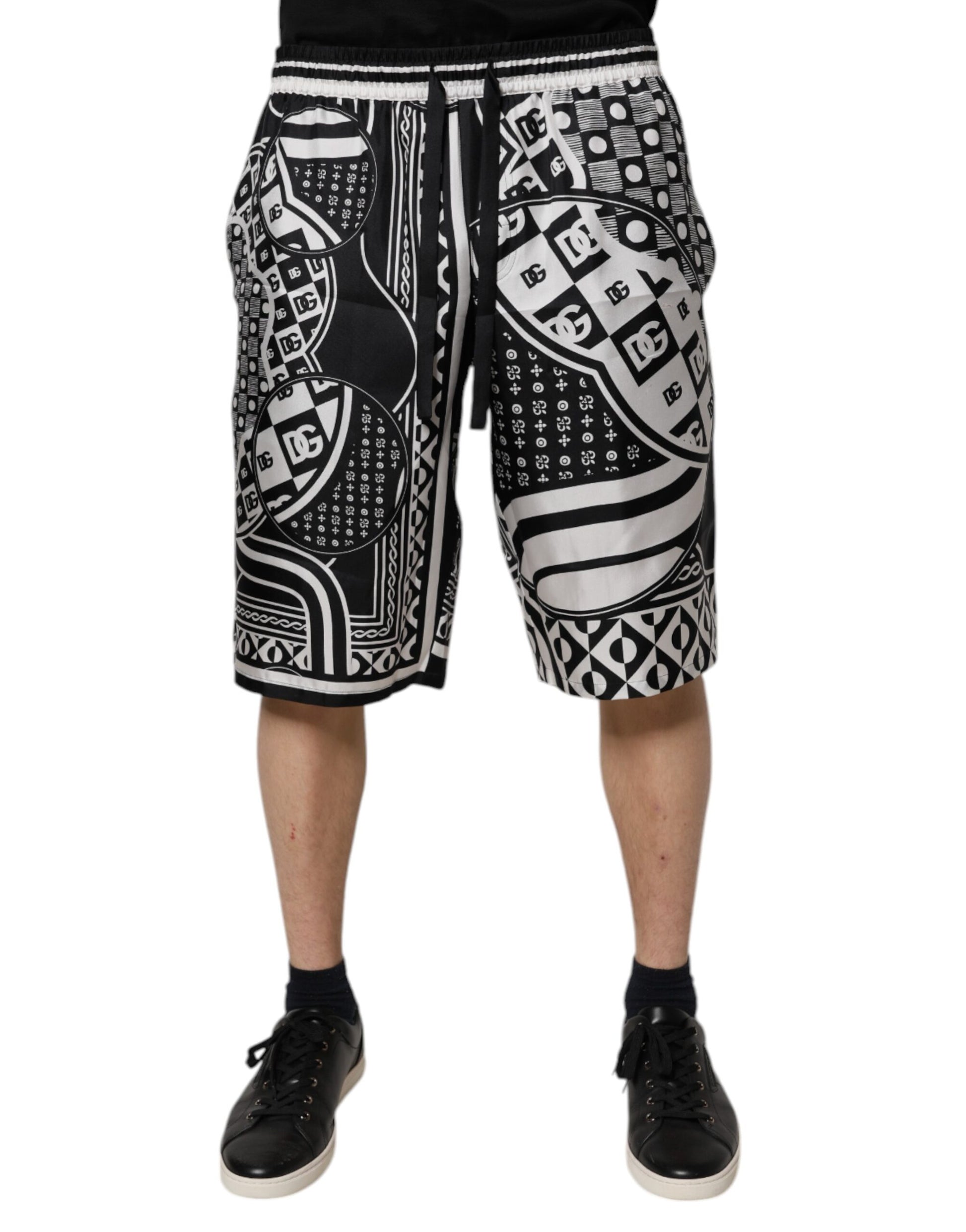 Dolce & Gabbana Schwarz Weiß Bandana Seide Männer Bermuda Shorts