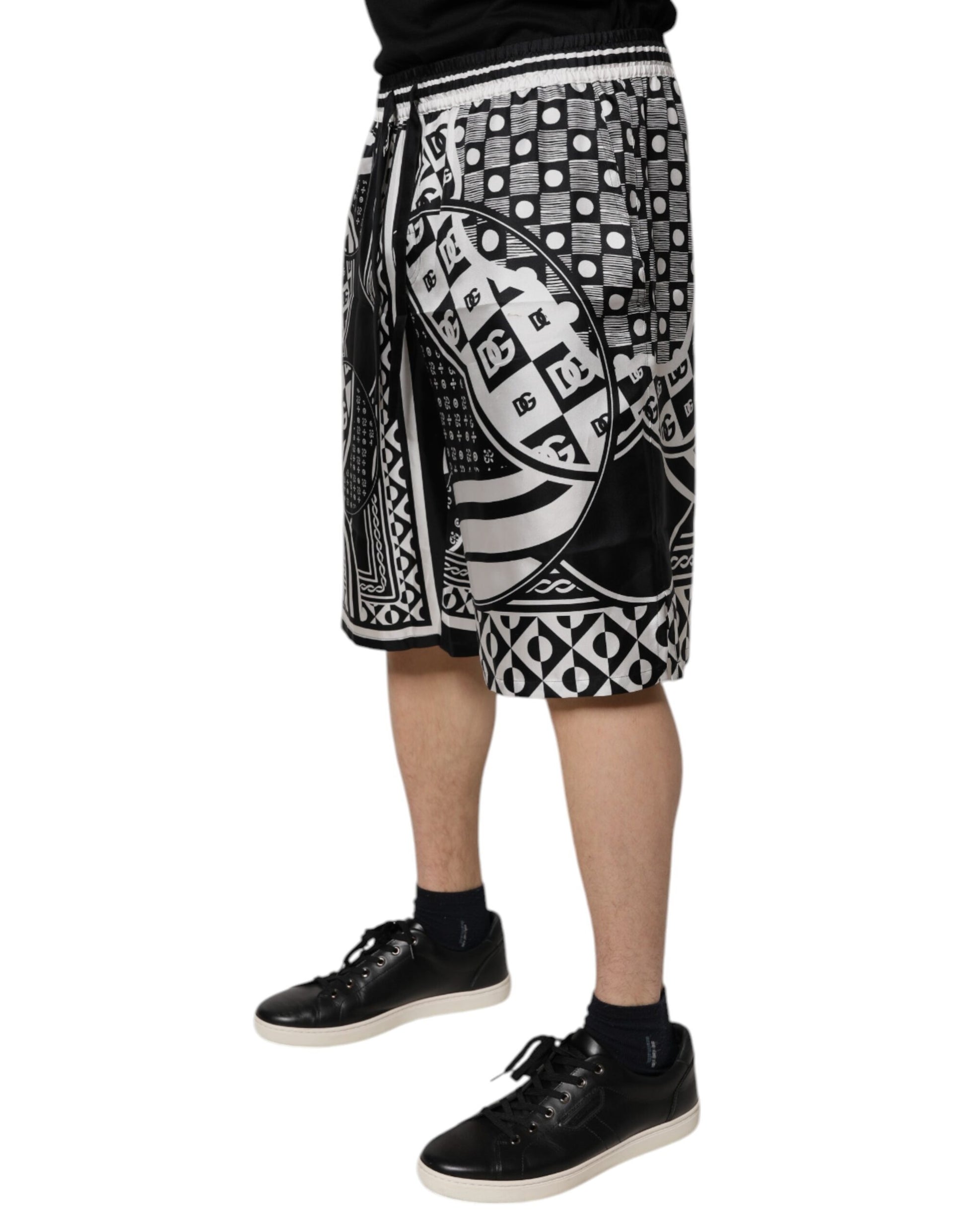 Dolce & Gabbana Schwarz Weiß Bandana Seide Männer Bermuda Shorts