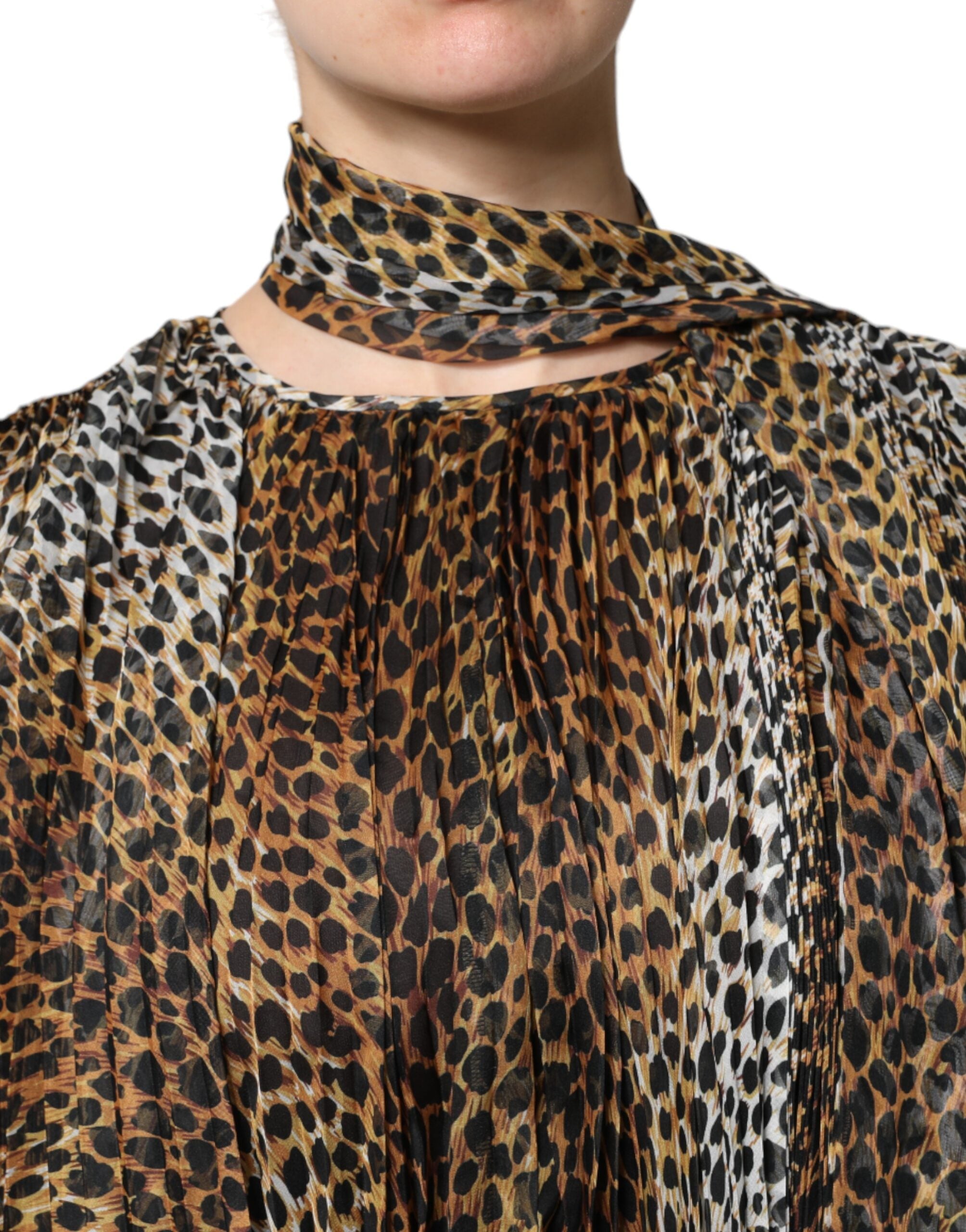 Dolce & Gabbana Braunes Chiffon-Kleid mit Leopardenmuster und Schal