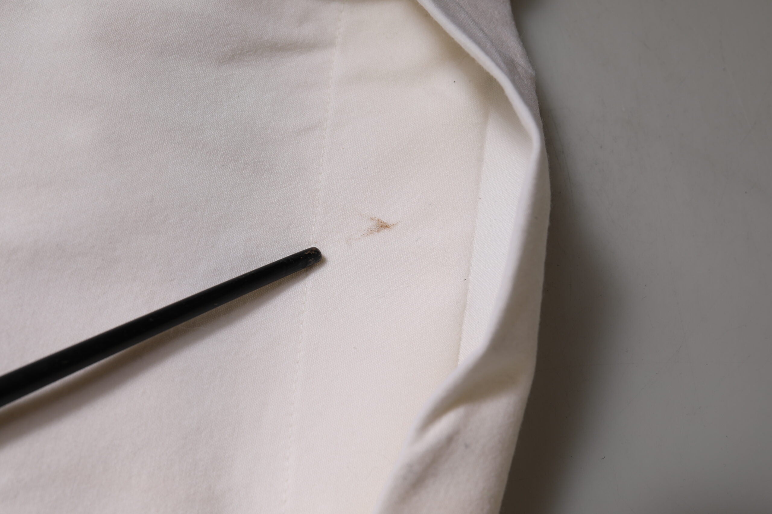 Dolce & Gabbana Weiße Wollhose mit weitem Bein und mittlerer Taille