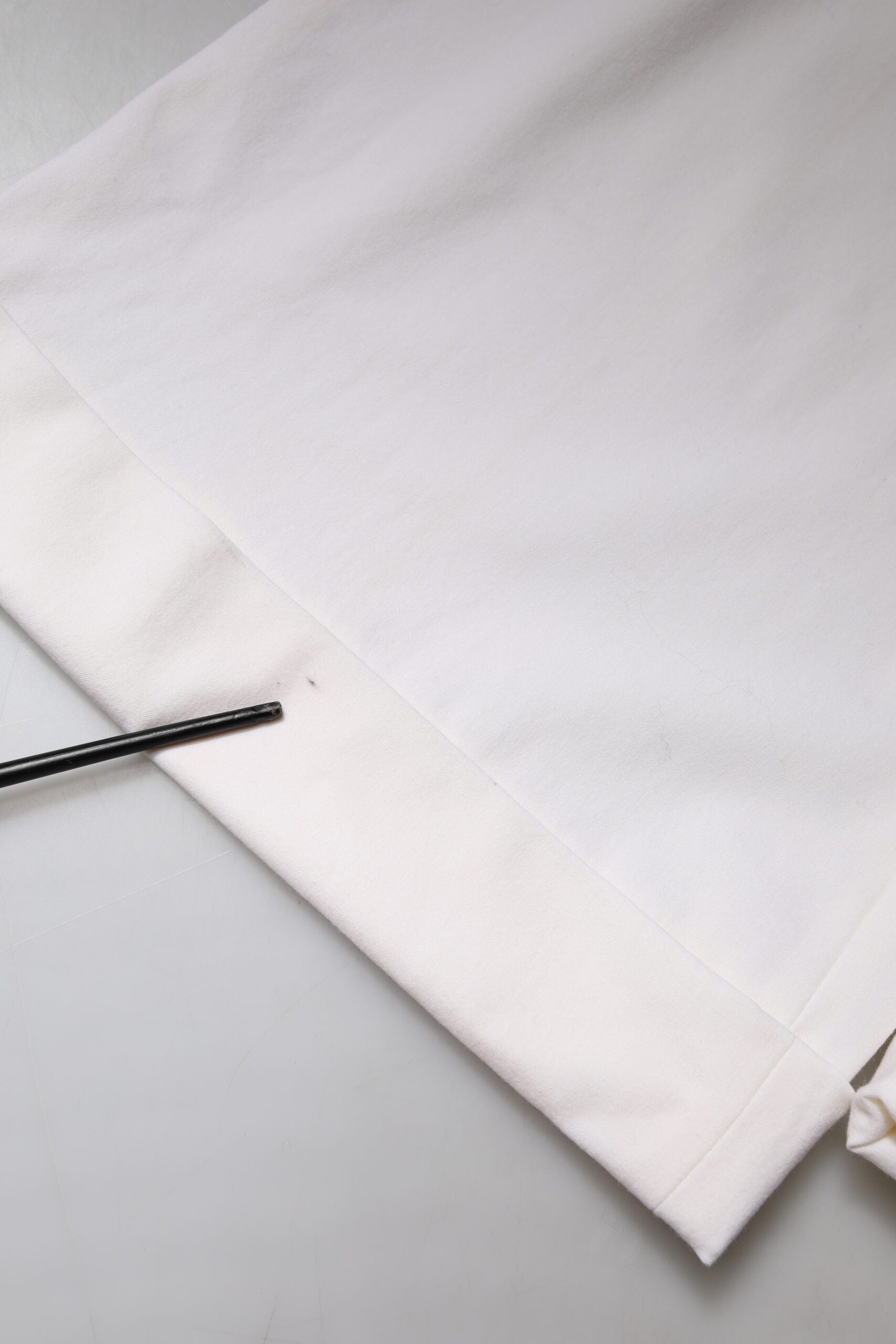 Dolce & Gabbana Weiße Wollhose mit weitem Bein und mittlerer Taille